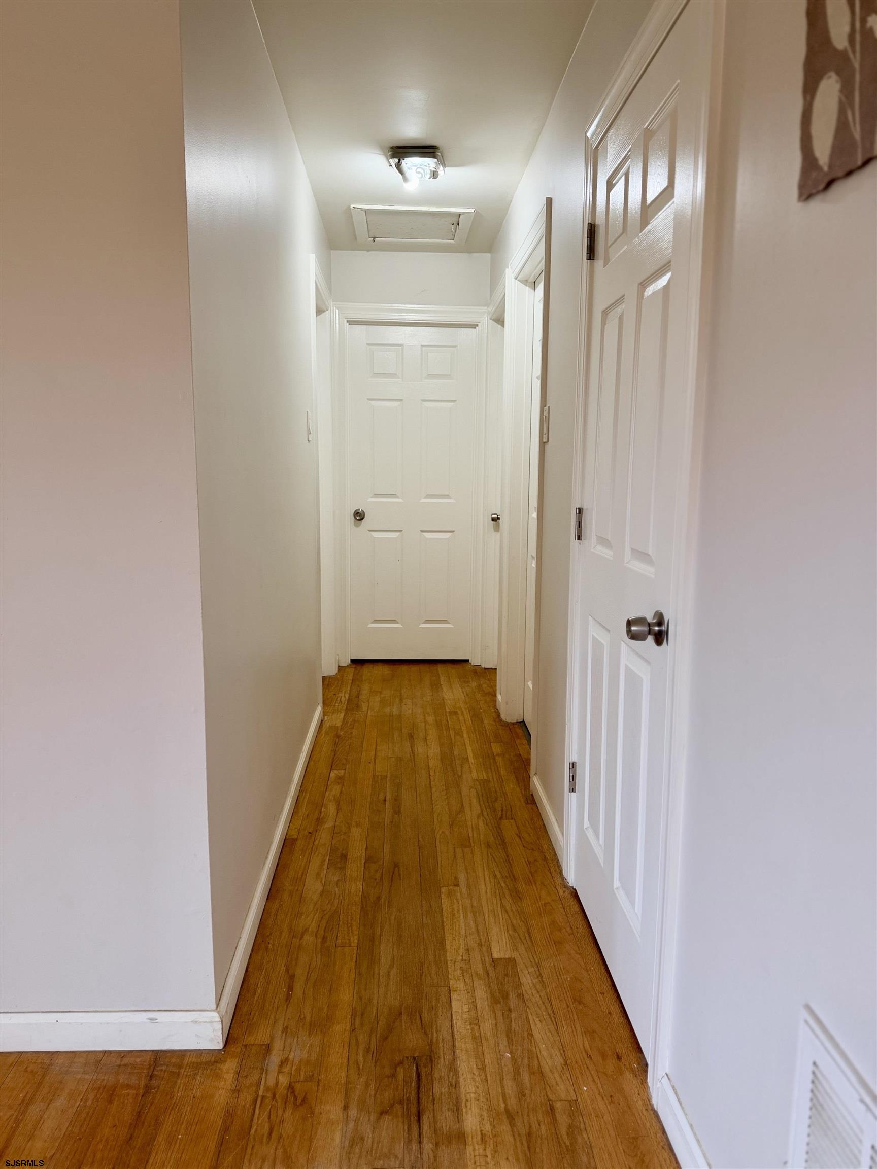 478 Main St - Picture 4