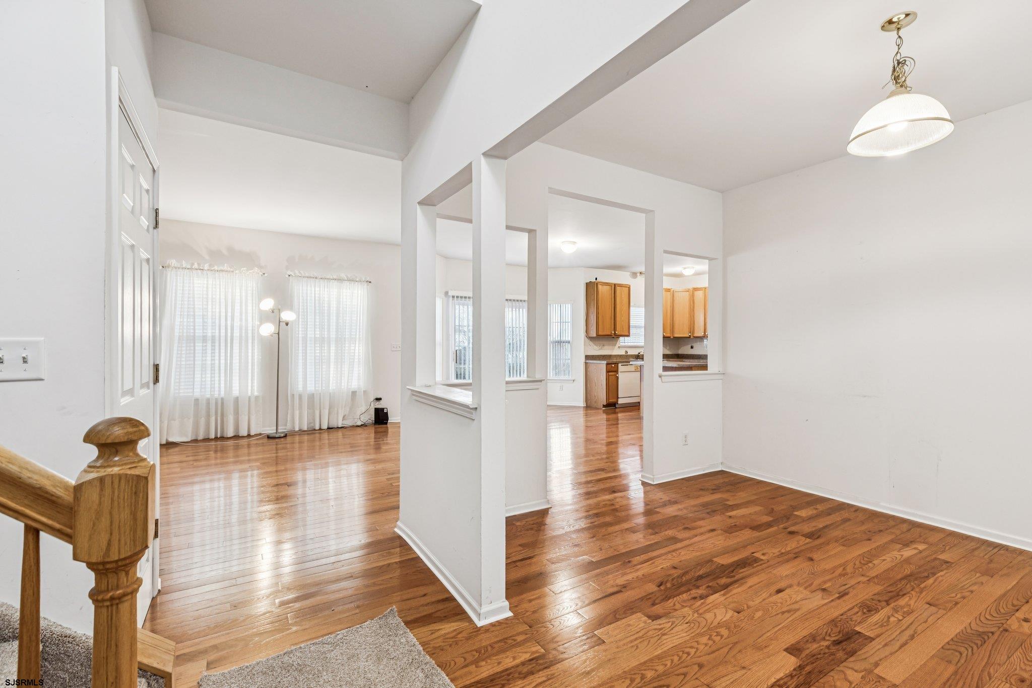 205 Beacon Hill Dr Dr