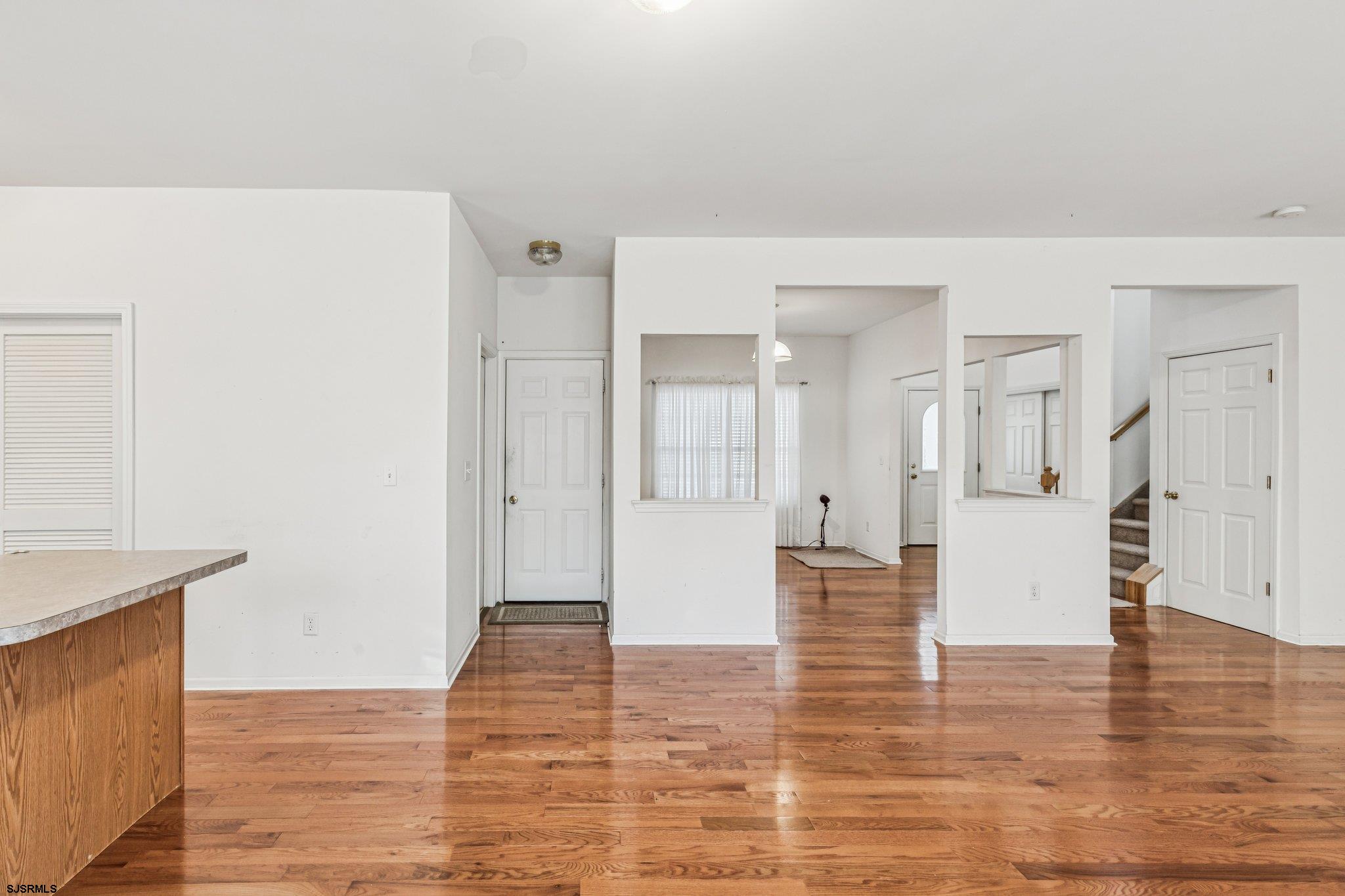 205 Beacon Hill Dr Dr