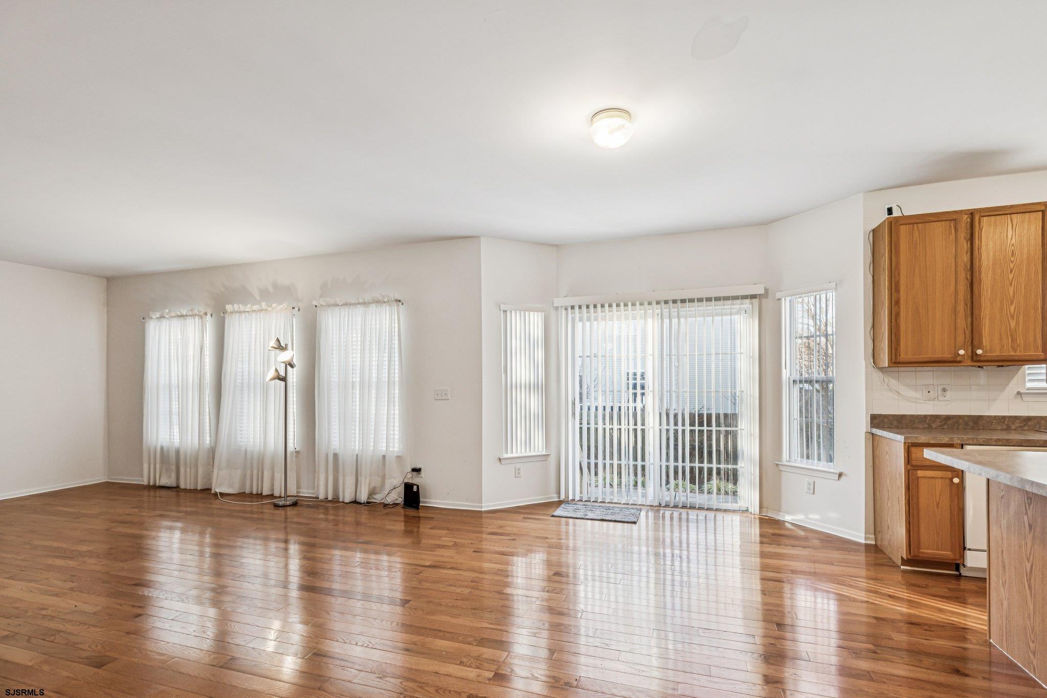 205 Beacon Hill Dr Dr