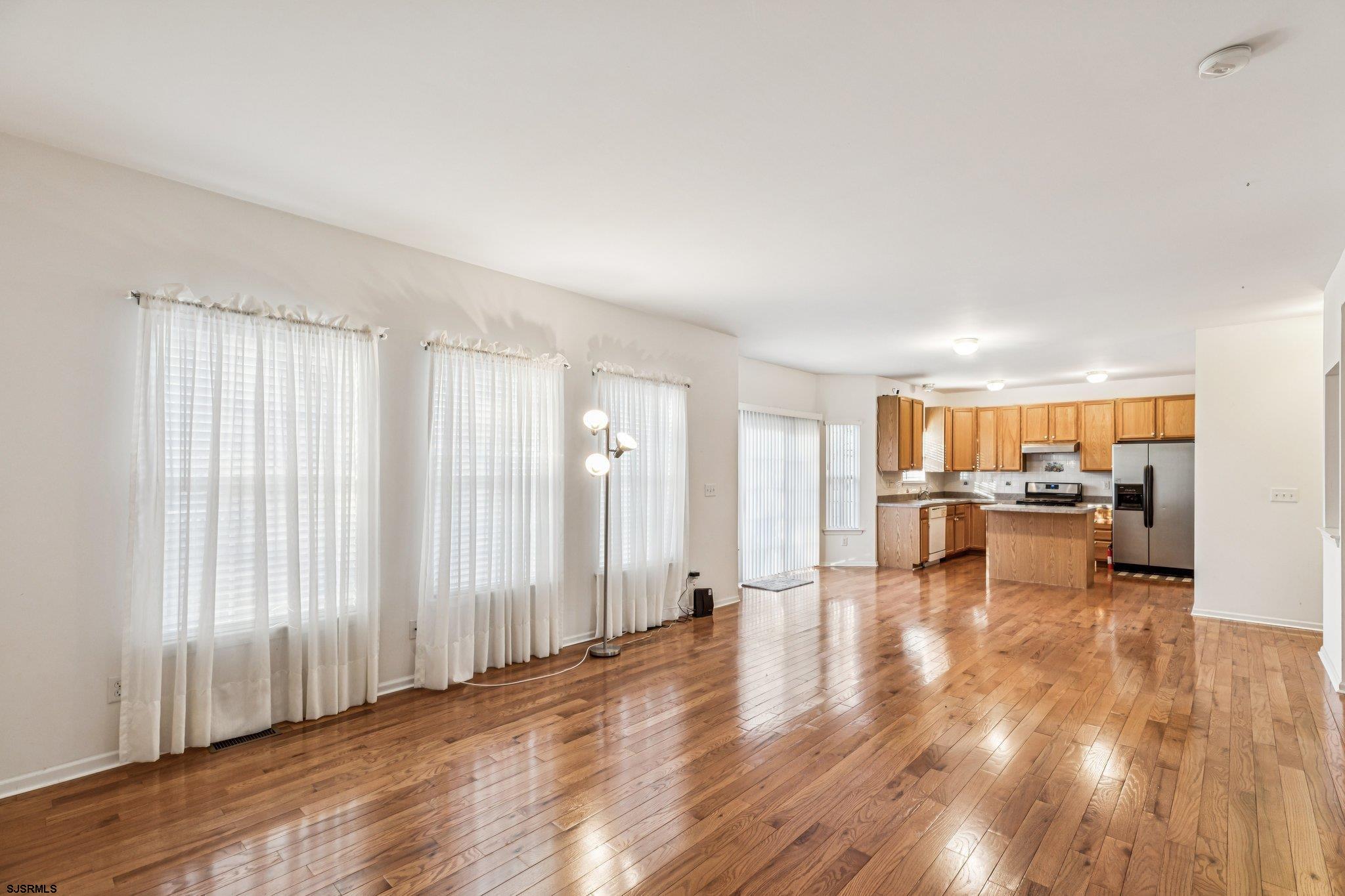 205 Beacon Hill Dr Dr