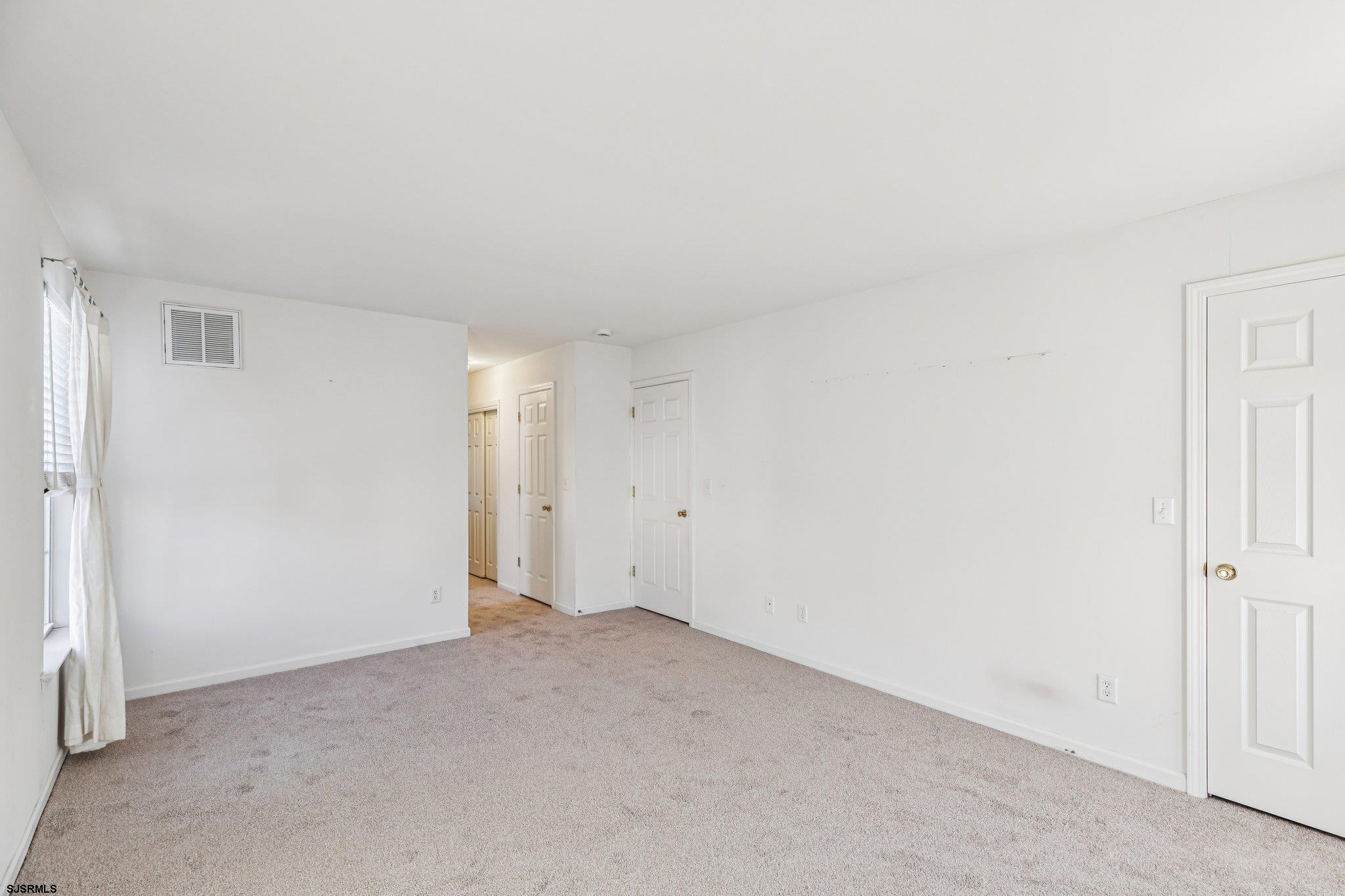 205 Beacon Hill Dr Dr