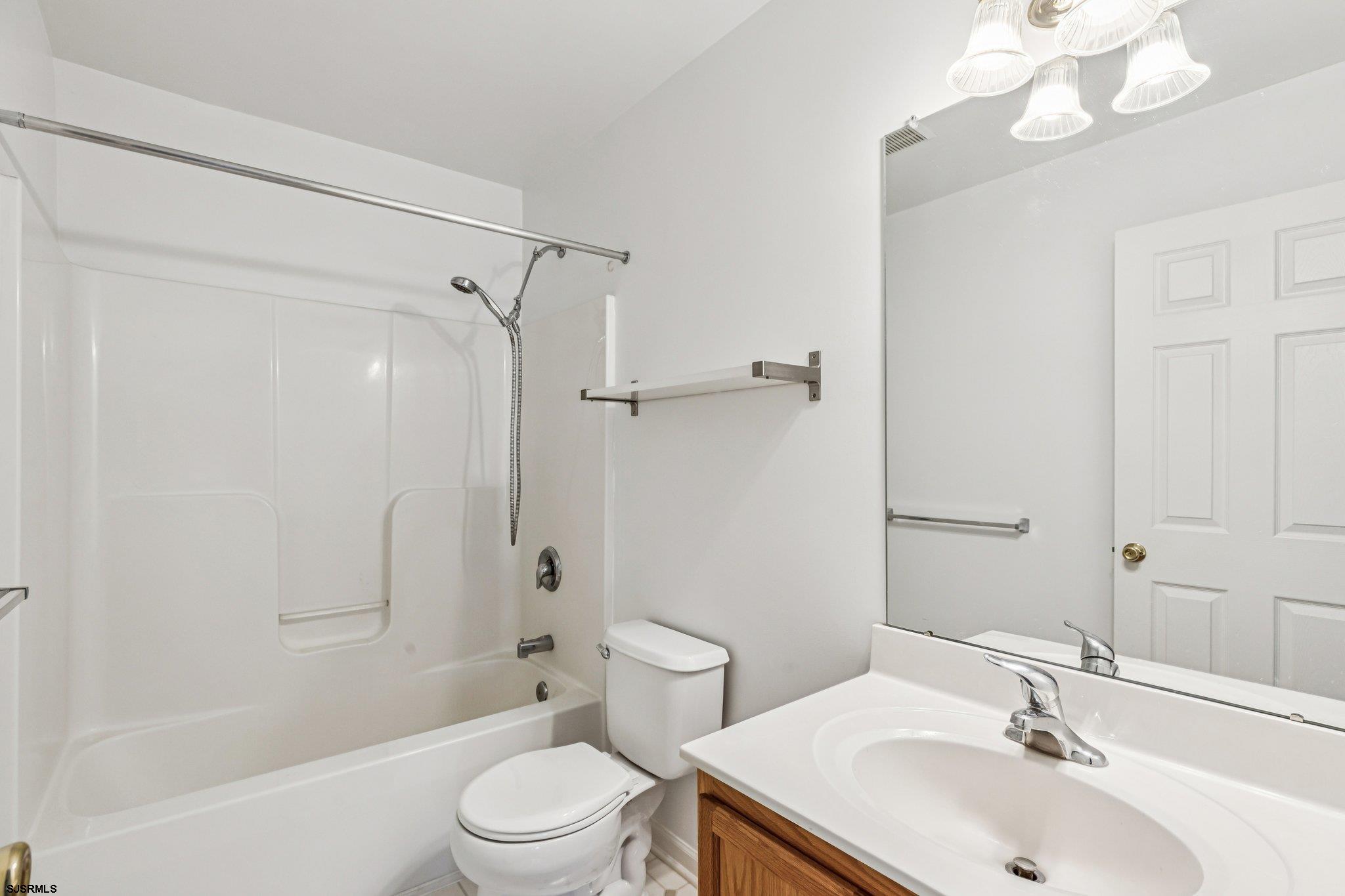 205 Beacon Hill Dr Dr