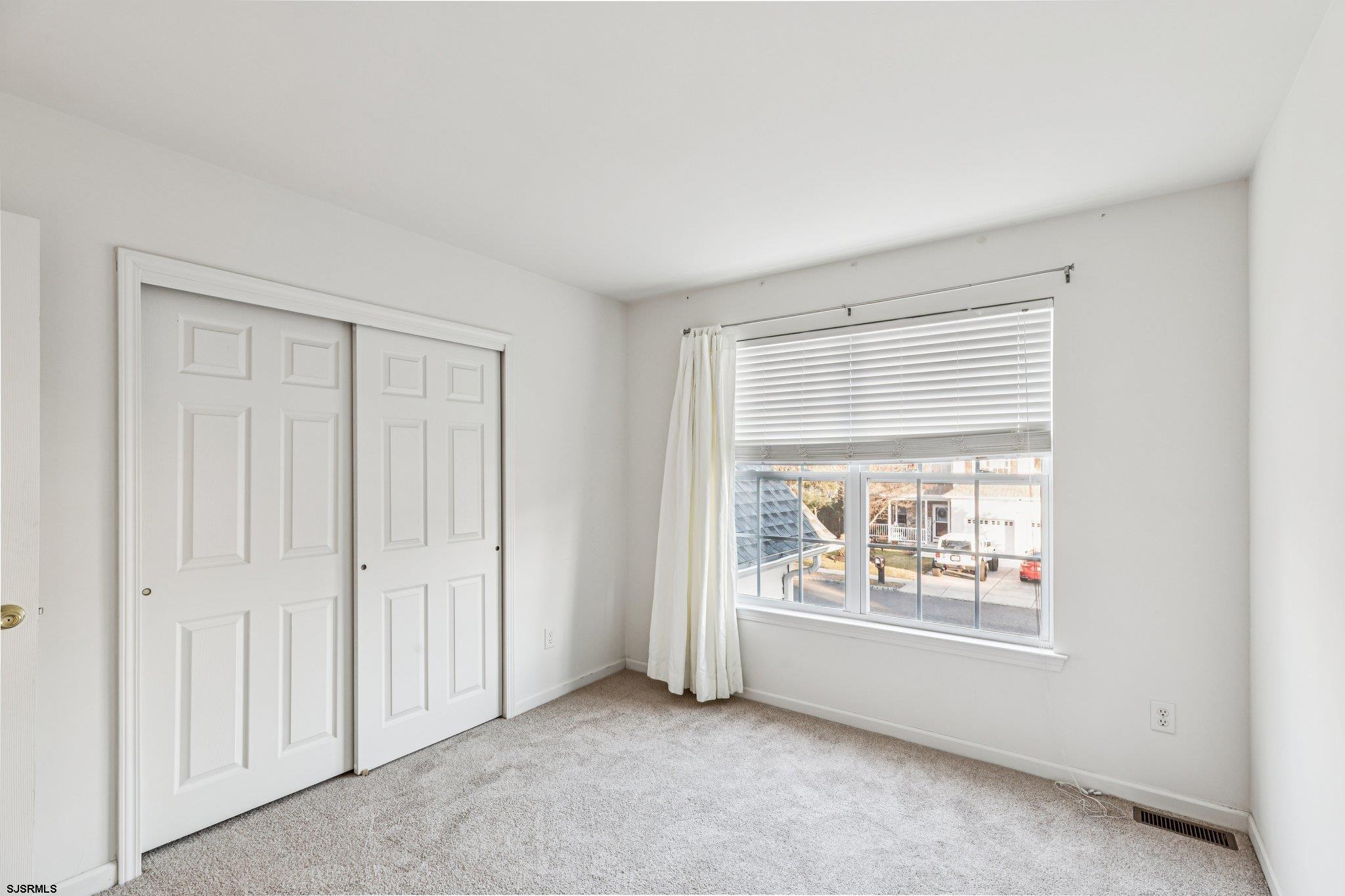 205 Beacon Hill Dr Dr