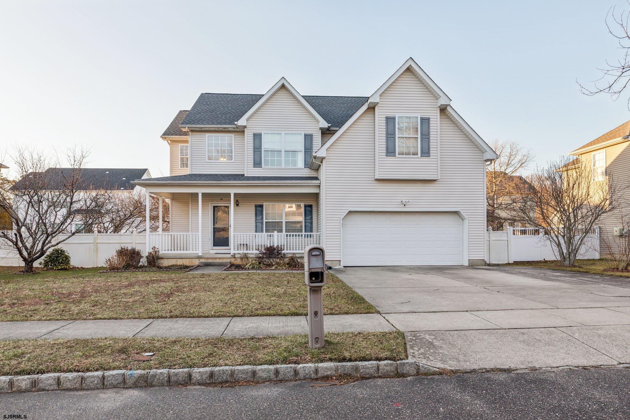 205 Beacon Hill Dr Dr