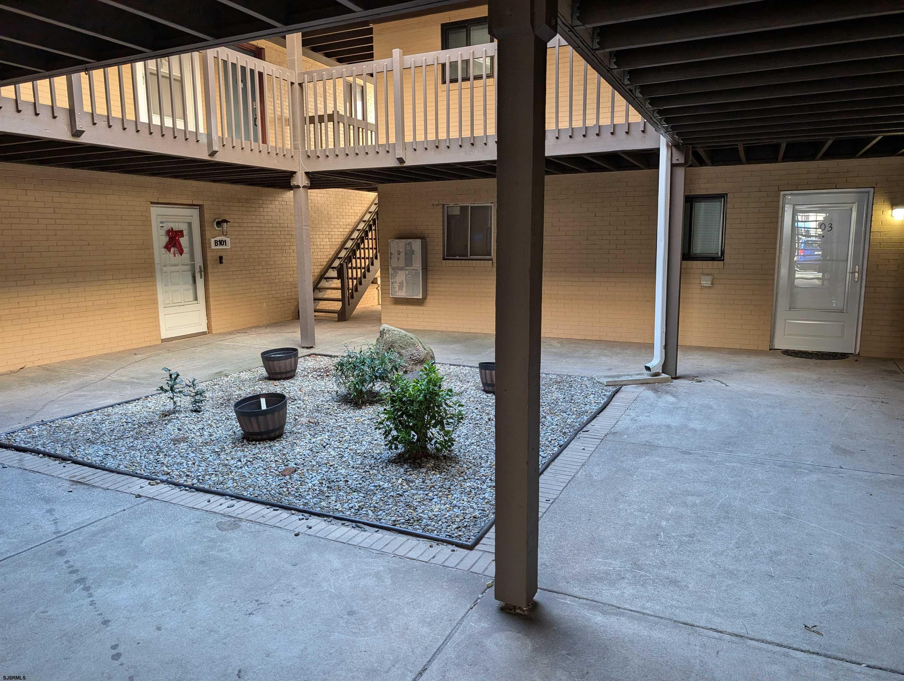 600 Pacific Avenue - Picture 1