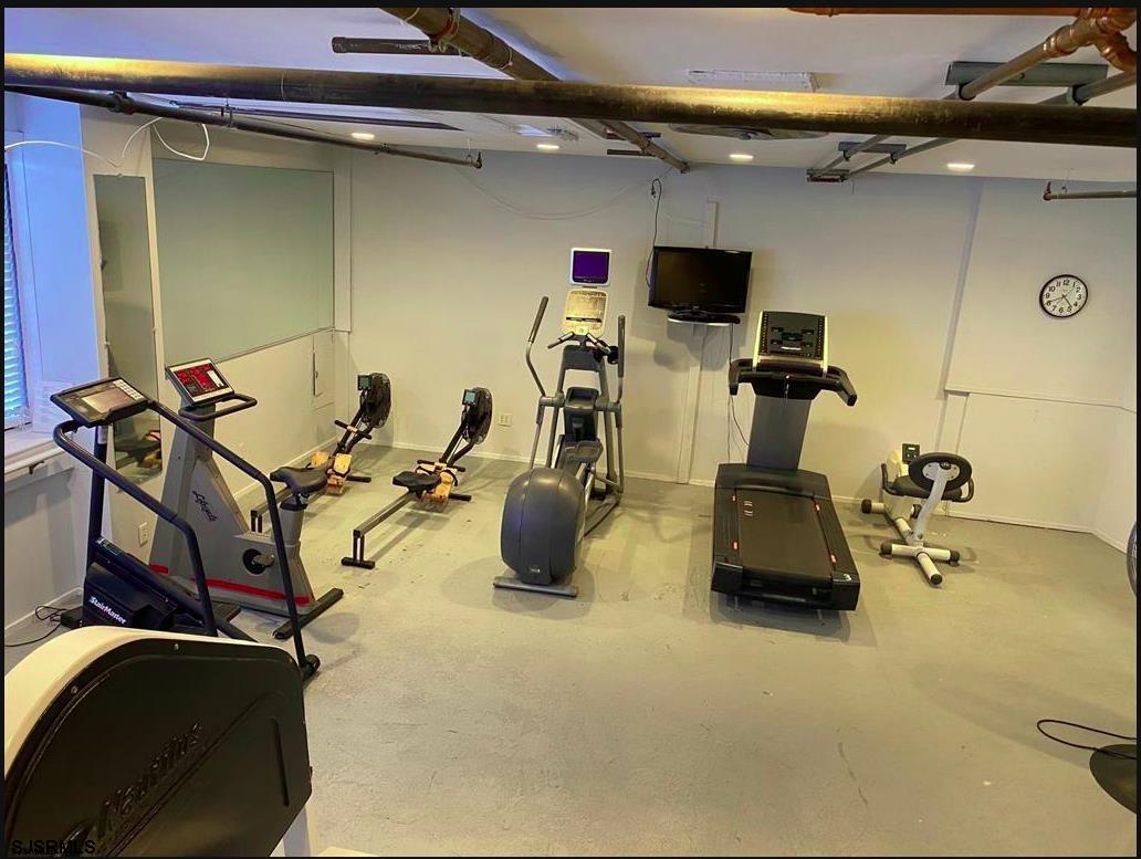 101 S Raleigh Avenue