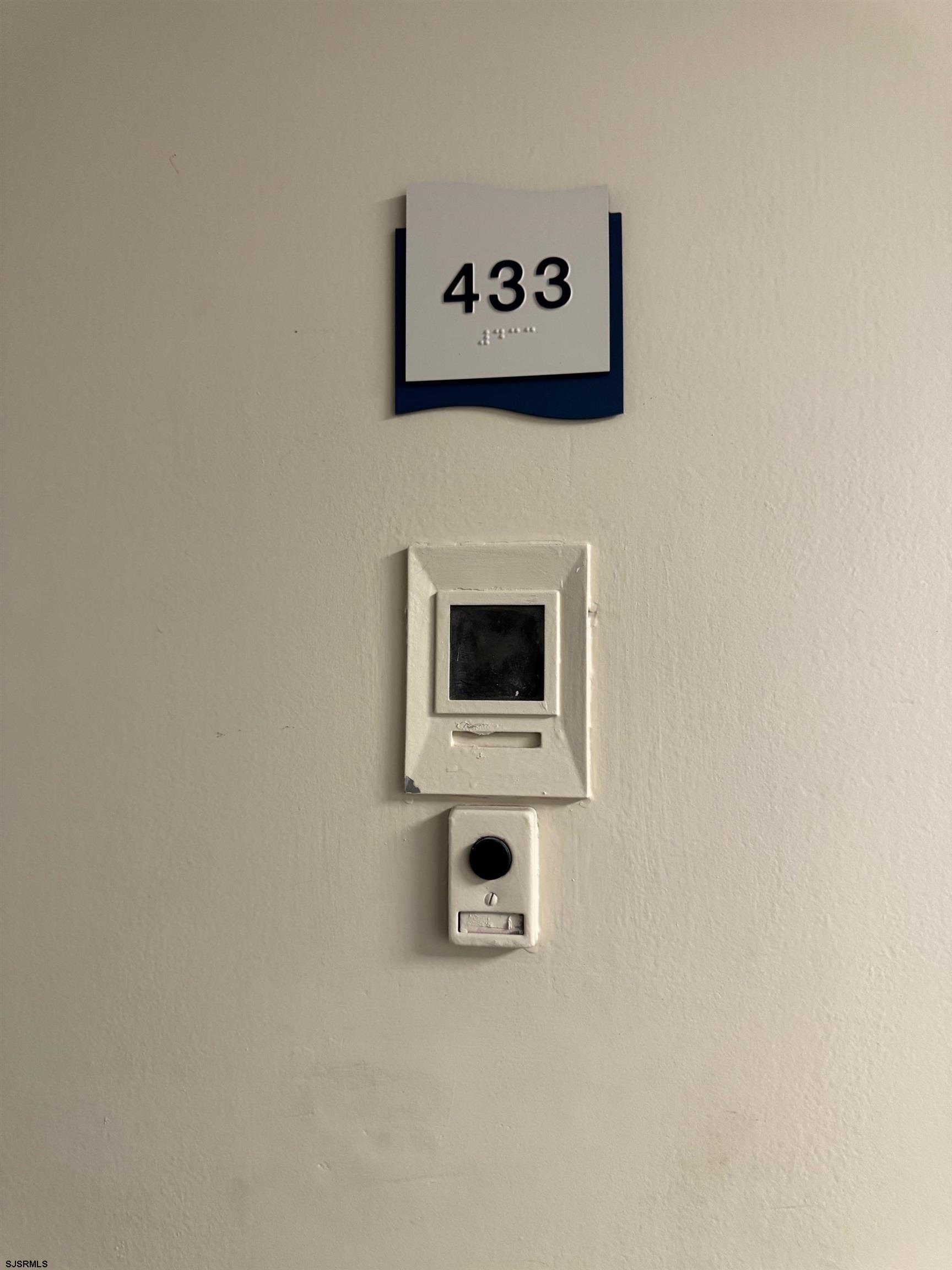 101 S Raleigh Avenue - Picture 3