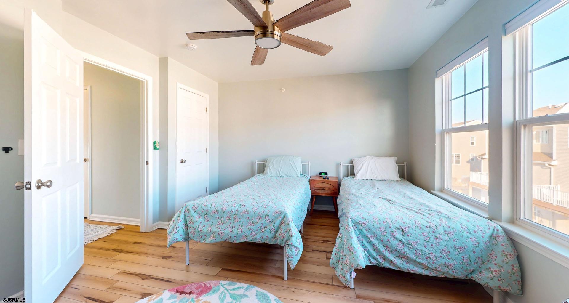 308 Sanderling Ln Ln