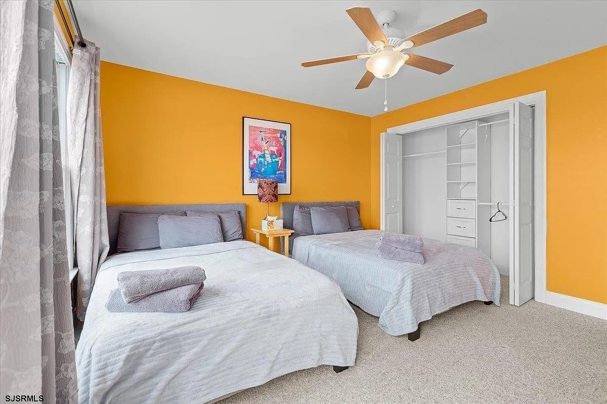 2100 W Riverside Dr Dr