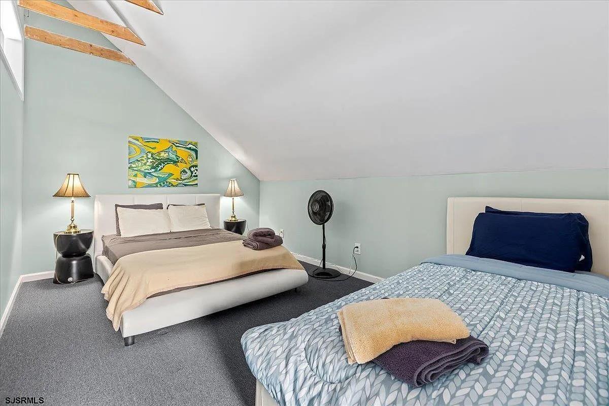 2100 W Riverside Dr Dr