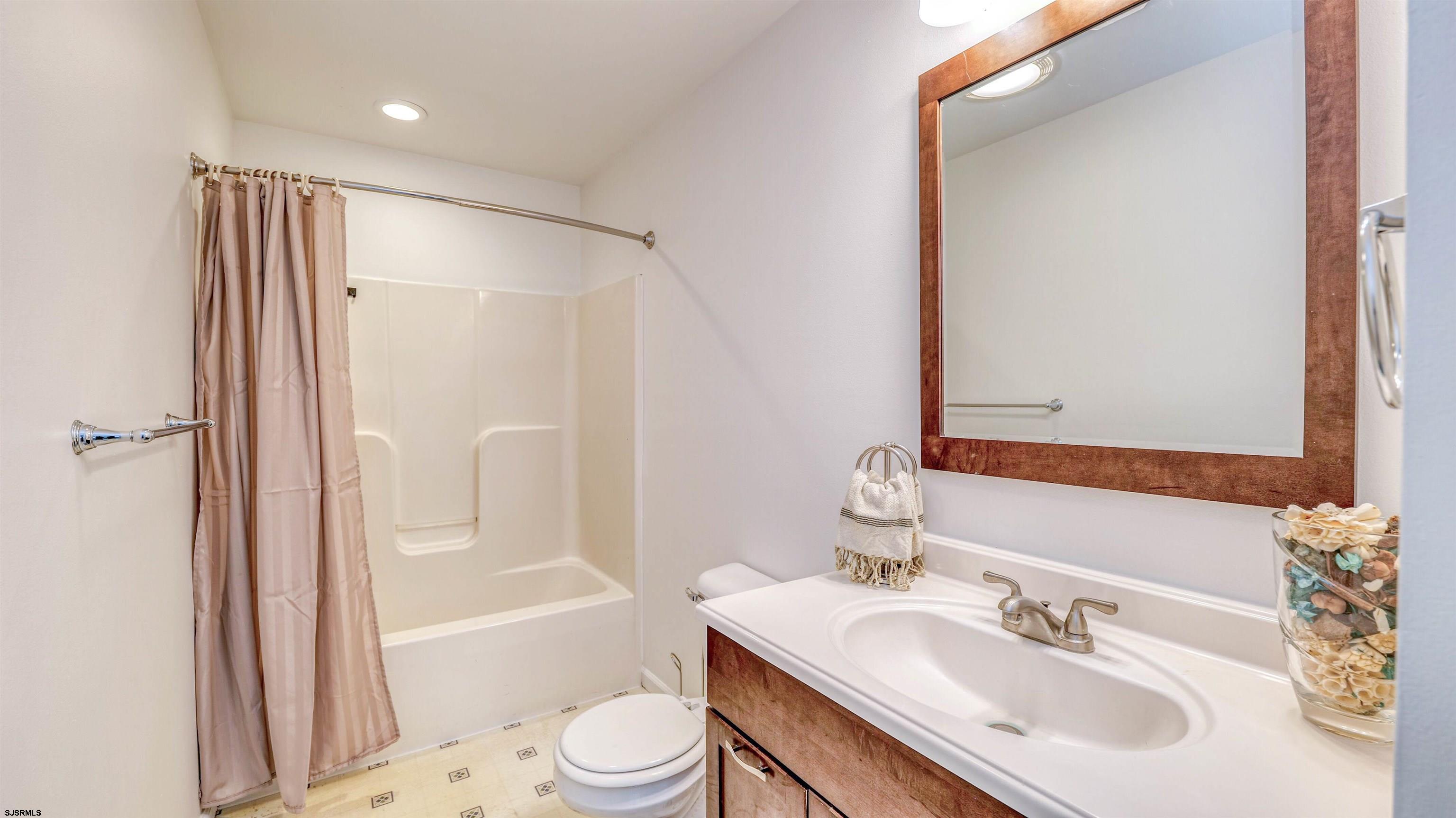 1107 Ocean Heights Avenue