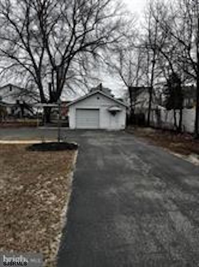 131 N 2nd St - Picture 3