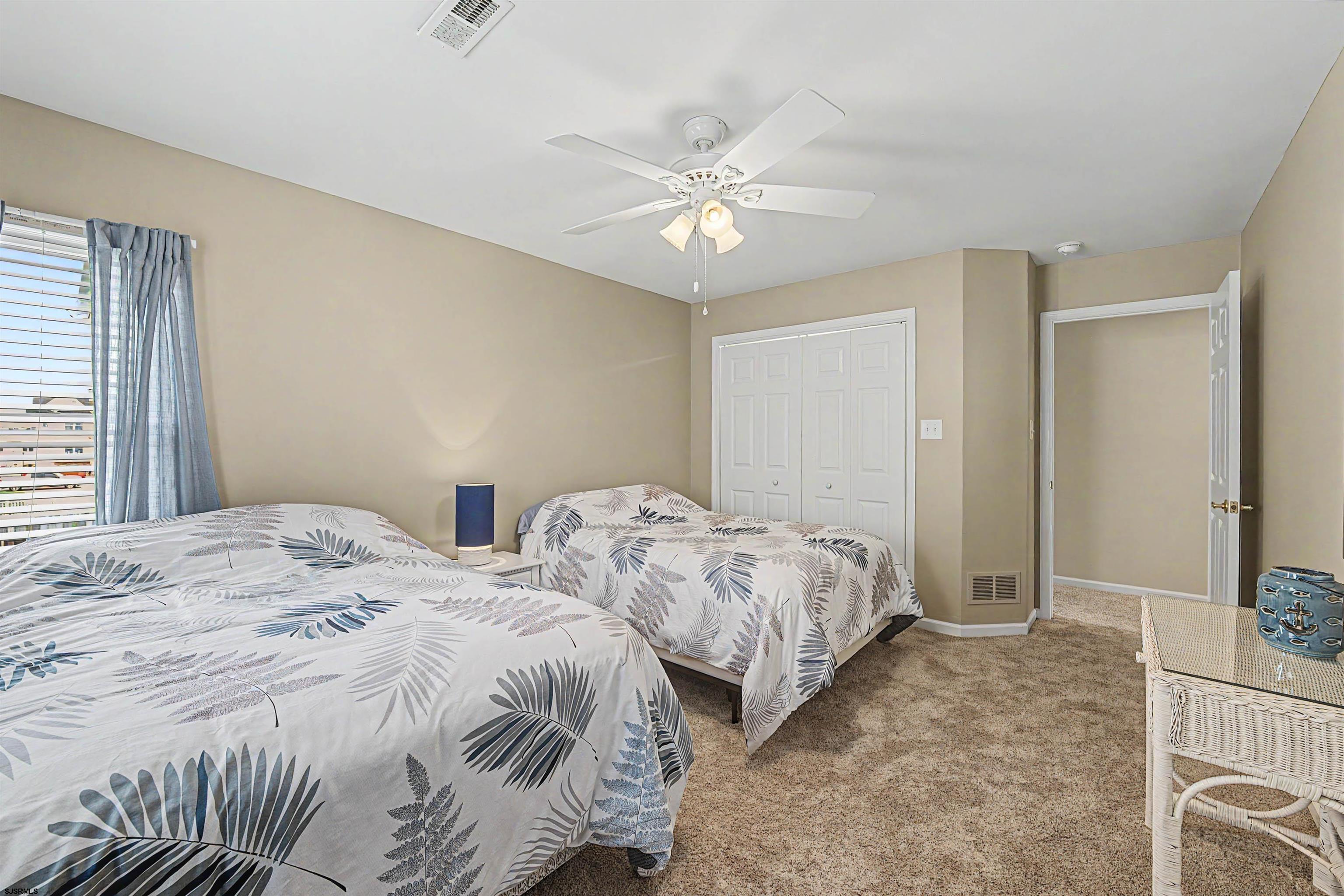 16 Grenada Ln
