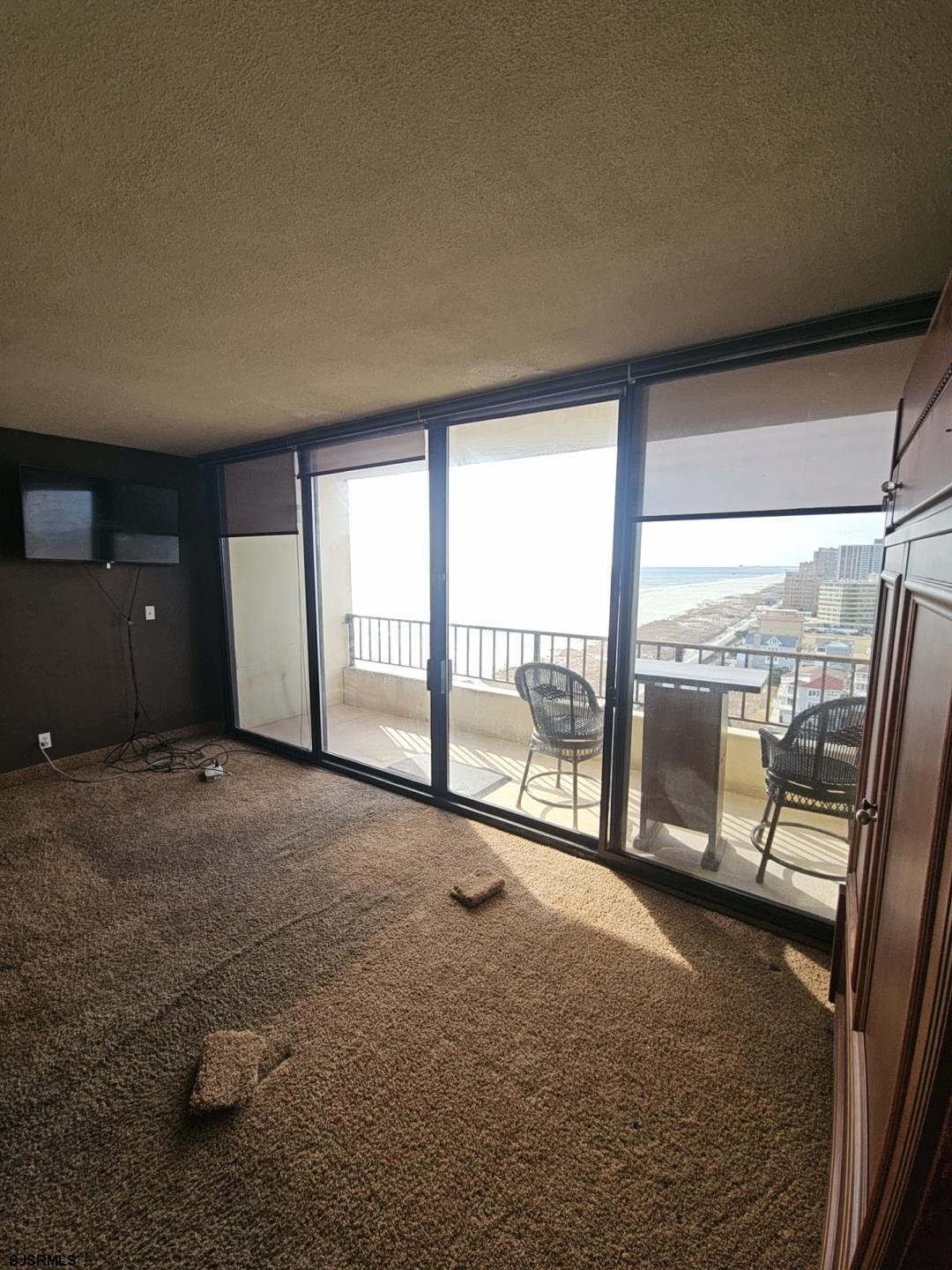 3851 Boardwalk - Picture 3