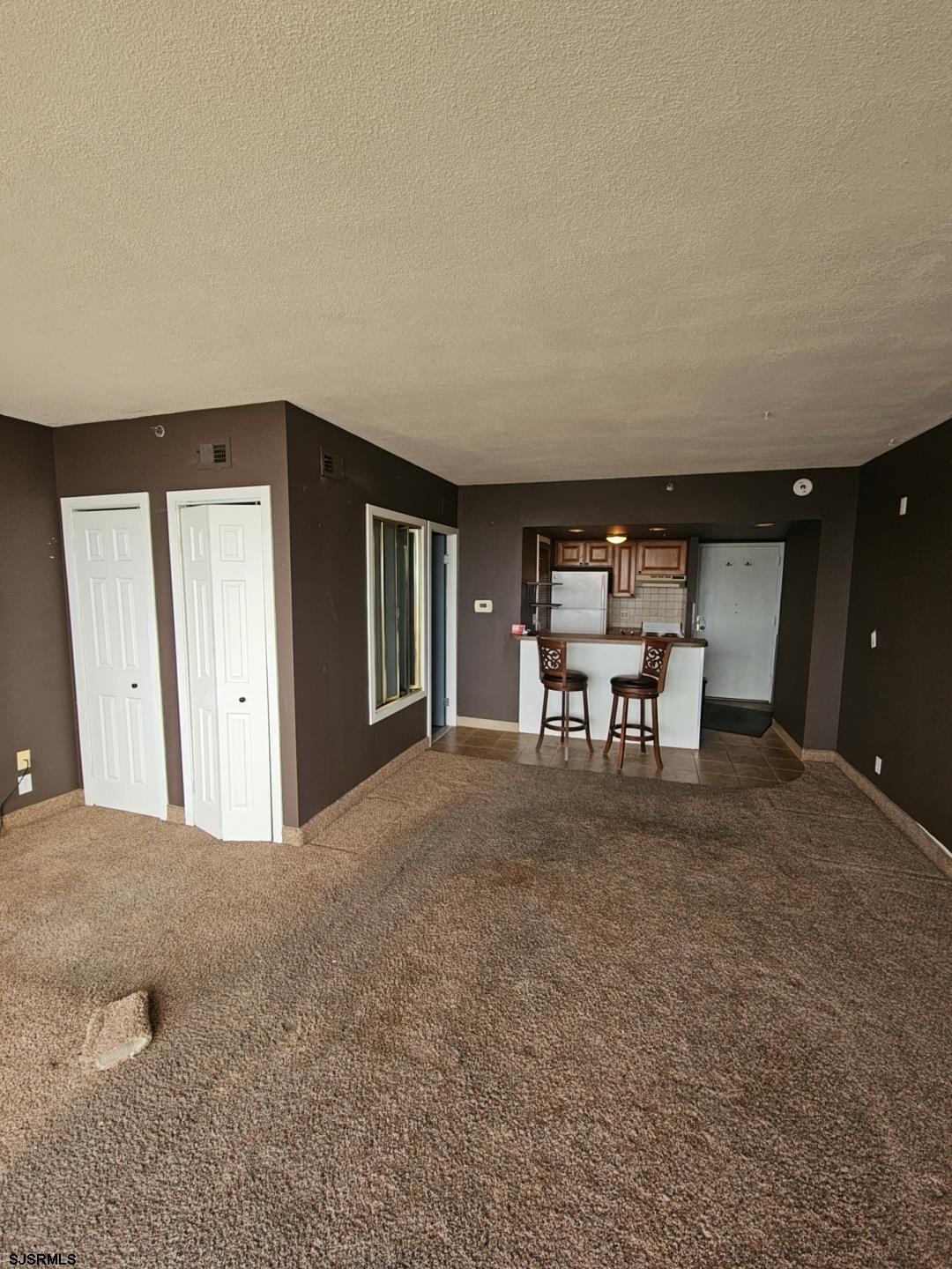 3851 Boardwalk - Picture 4