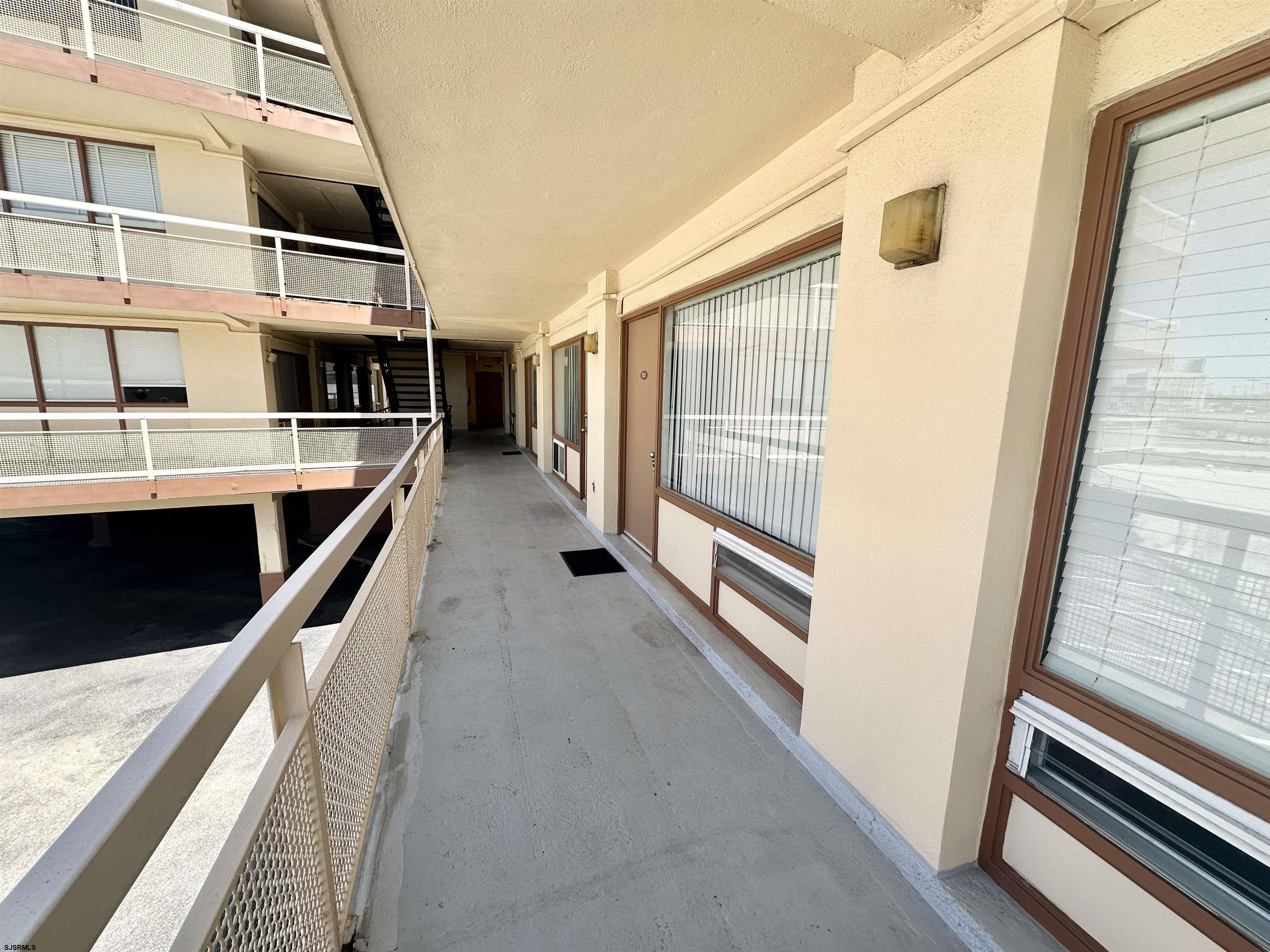 108 S Montpelier Avenue Apt 209