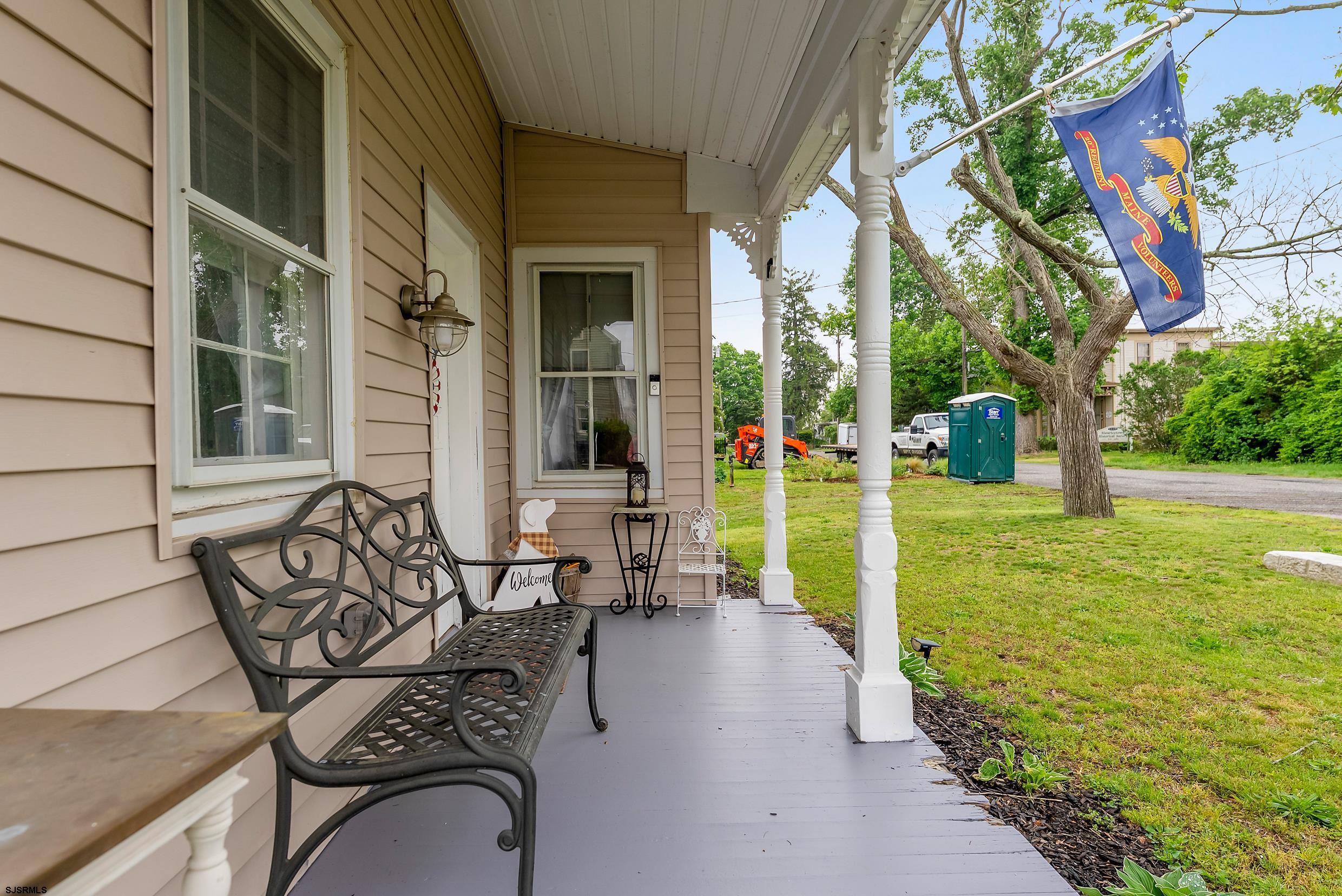 1224 Front St Street