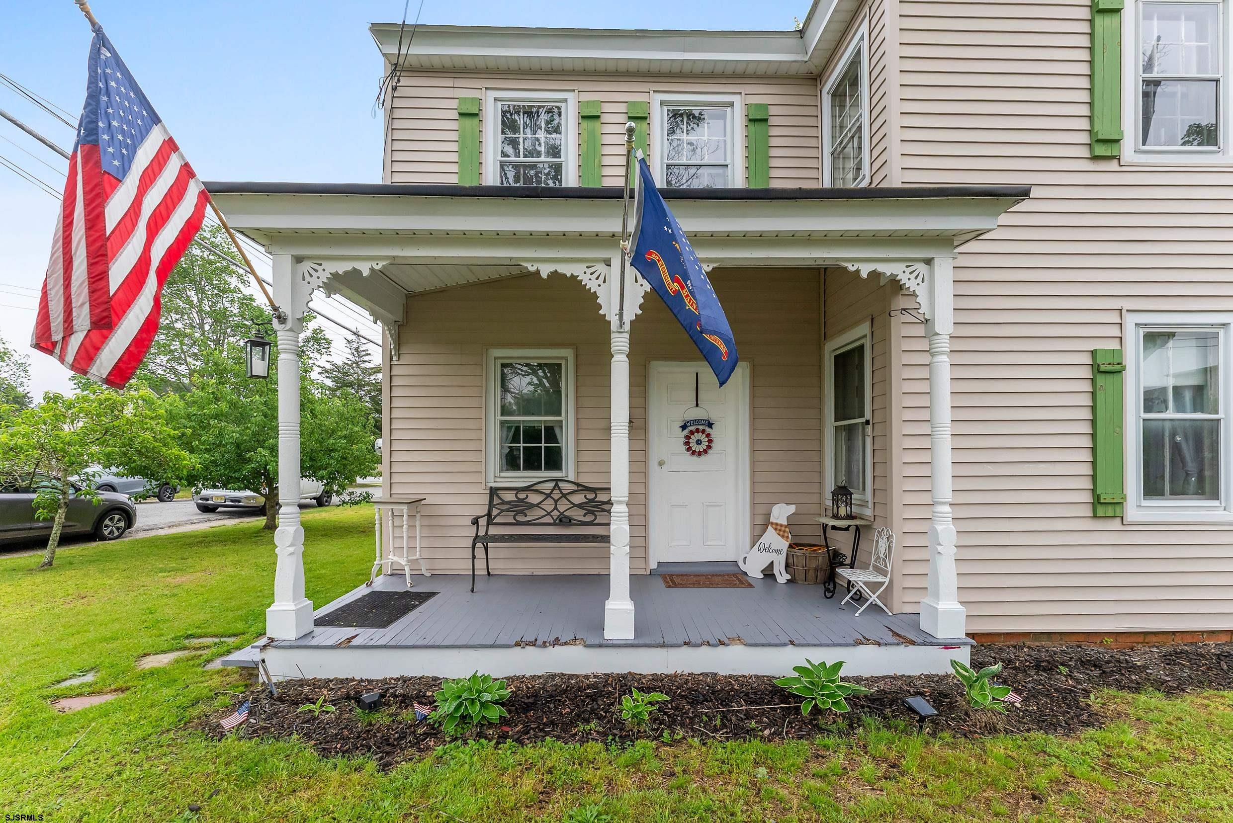 1224 Front St Street