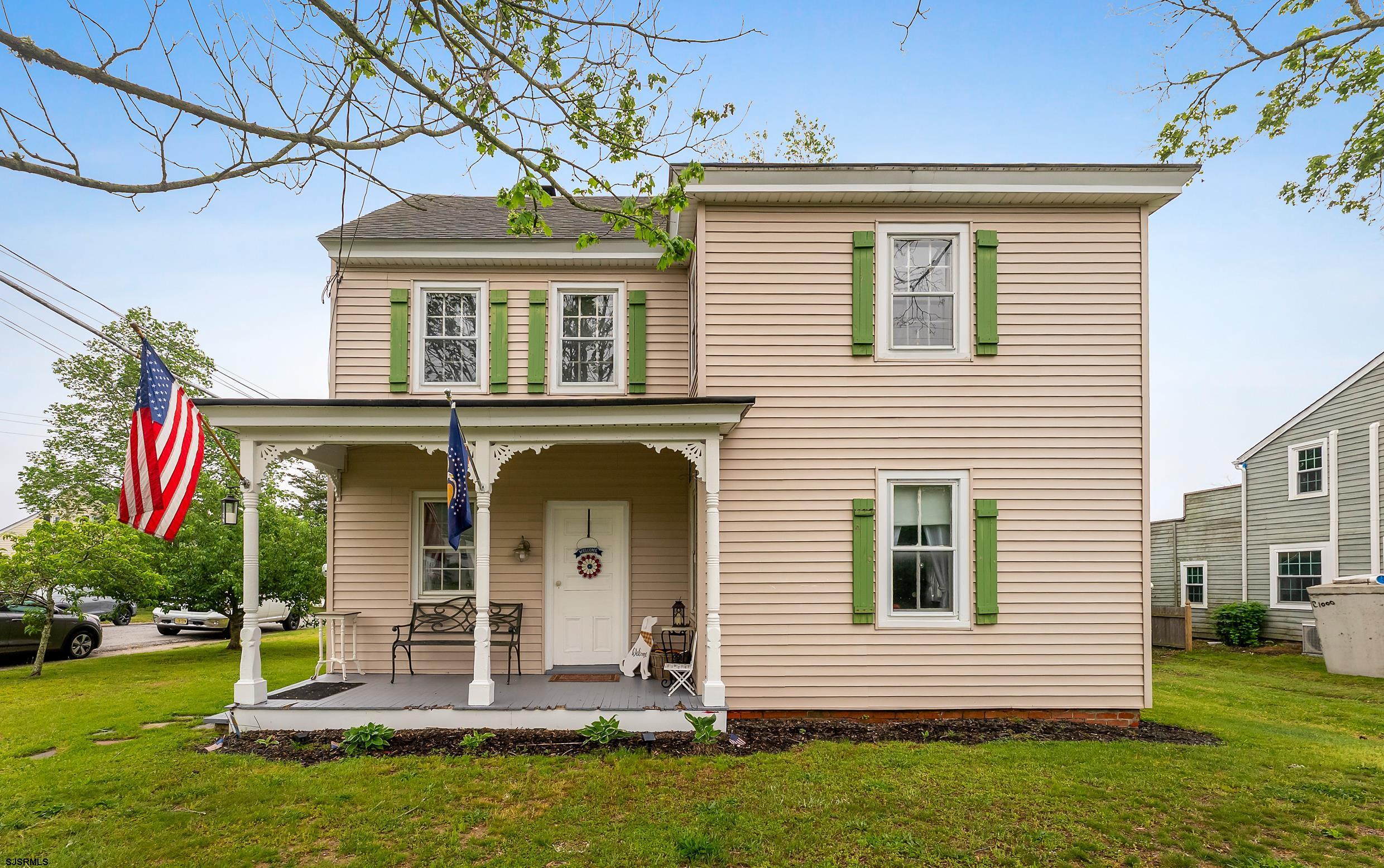 1224 Front St Street