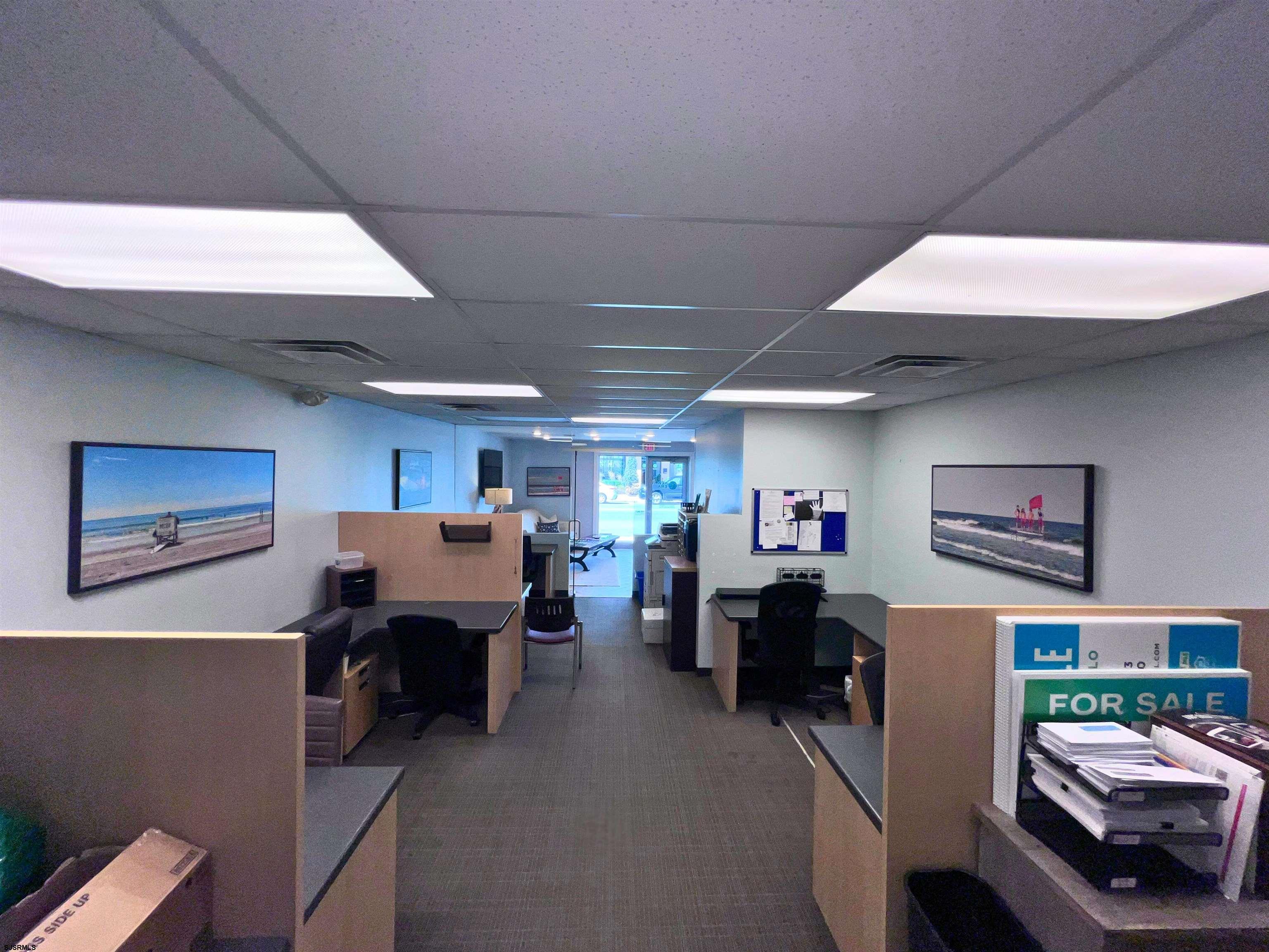 9200-9202 Ventnor Avenue