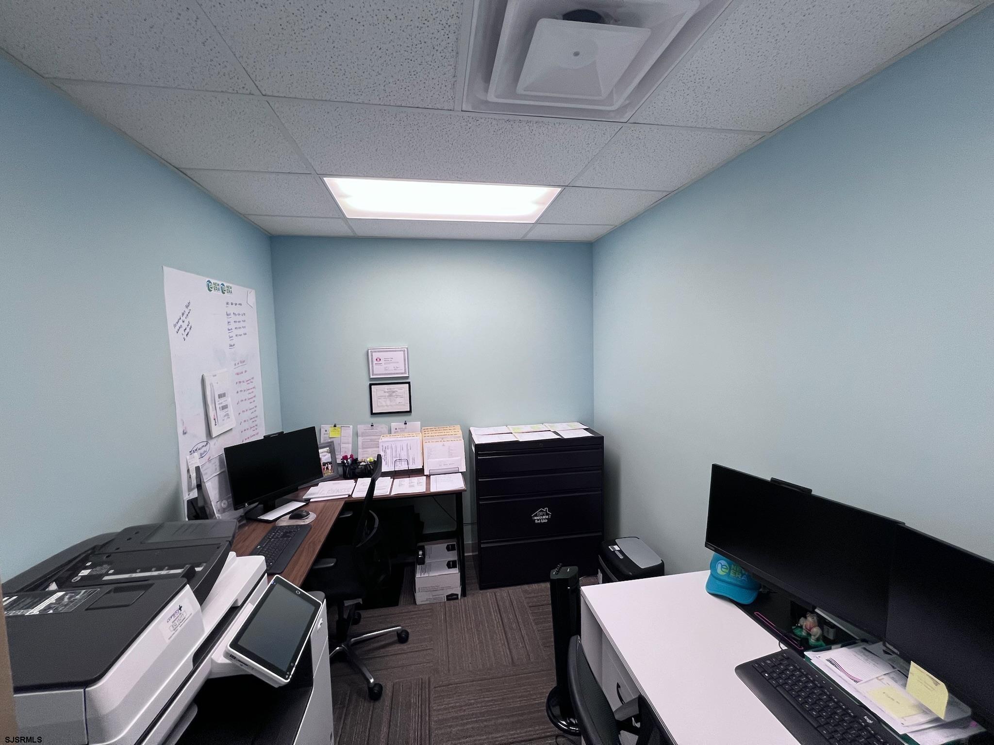 9200-9202 Ventnor Avenue