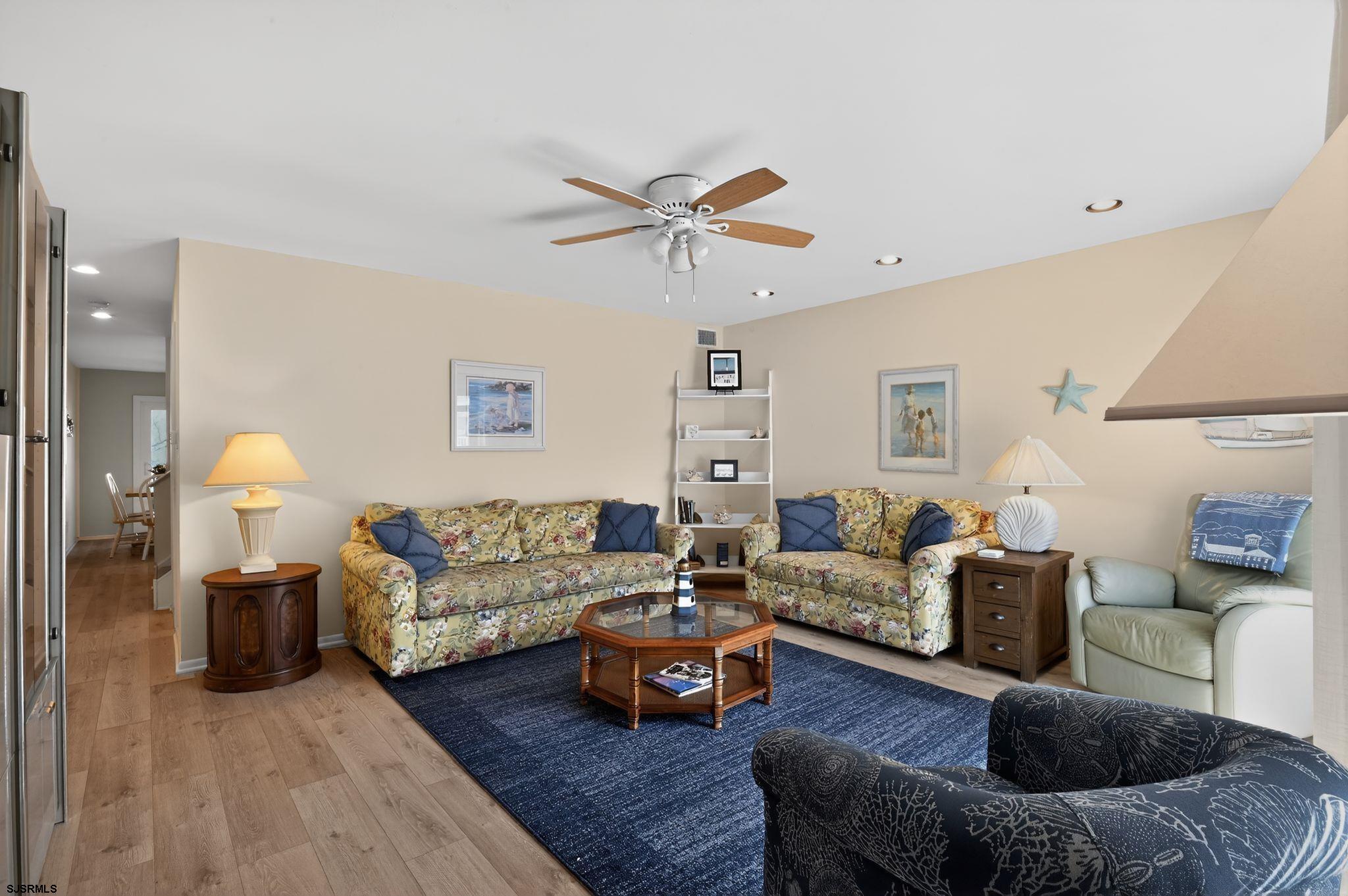 1619 Wesley Avenue - Picture 4