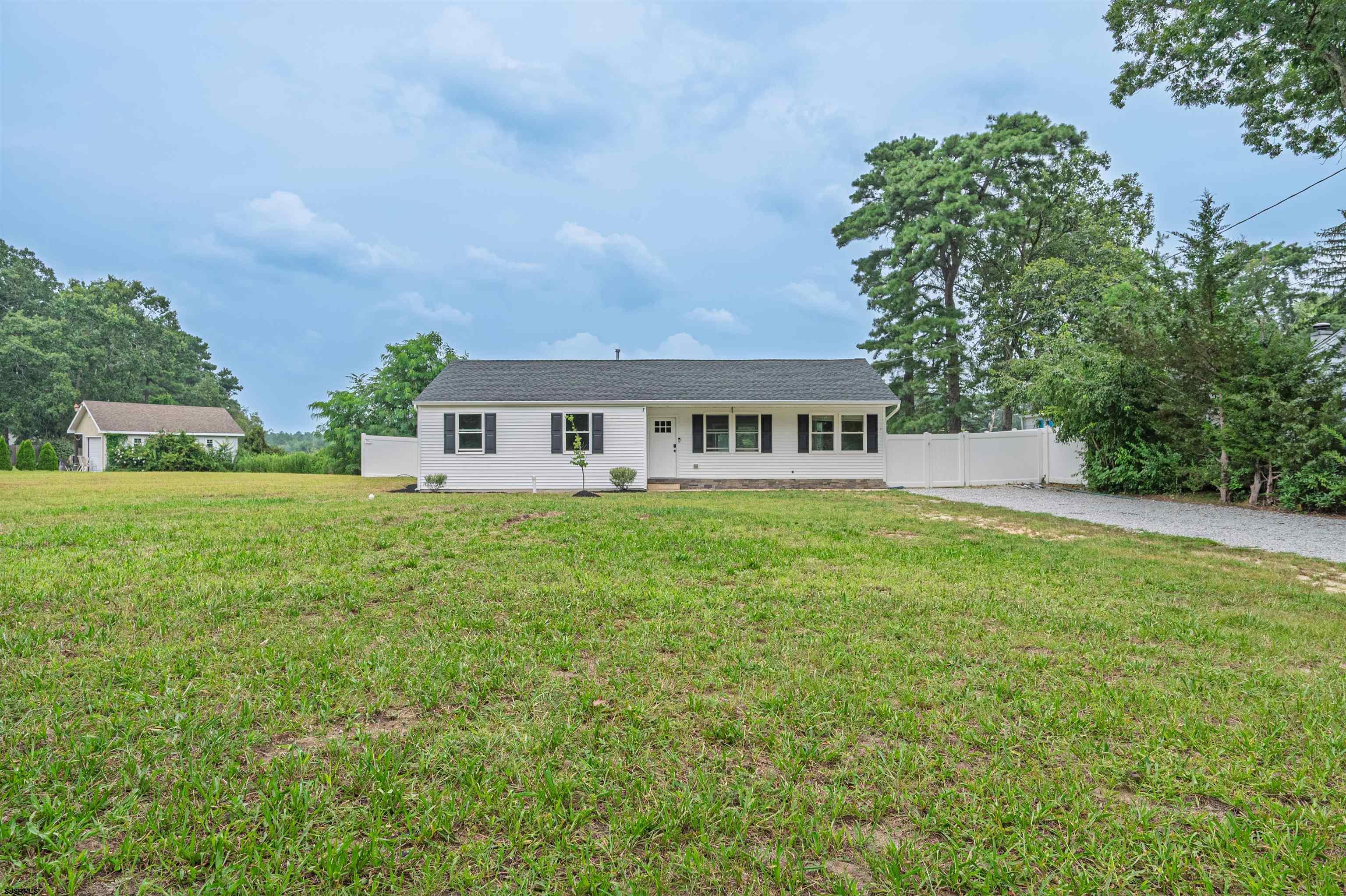 110 Collings Dr 