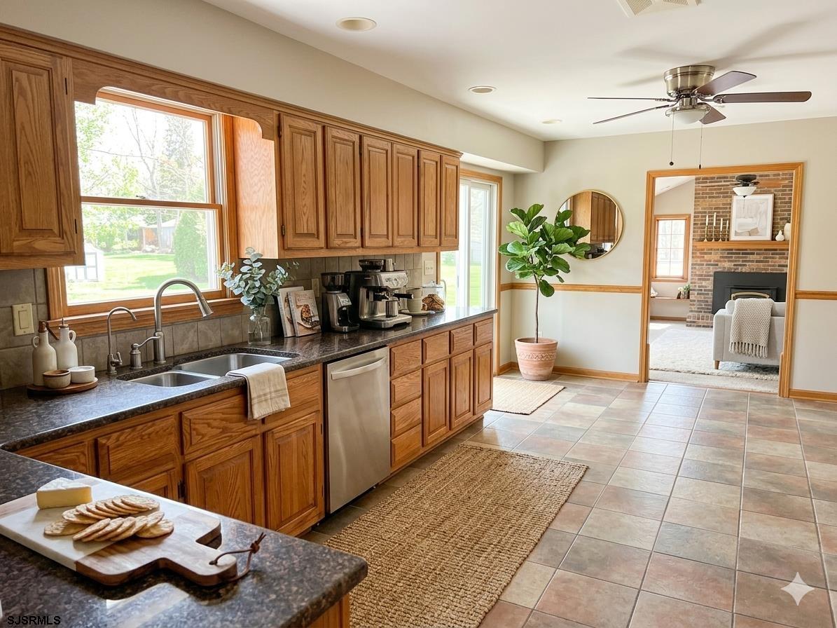 620 Columbia Road - Picture 1