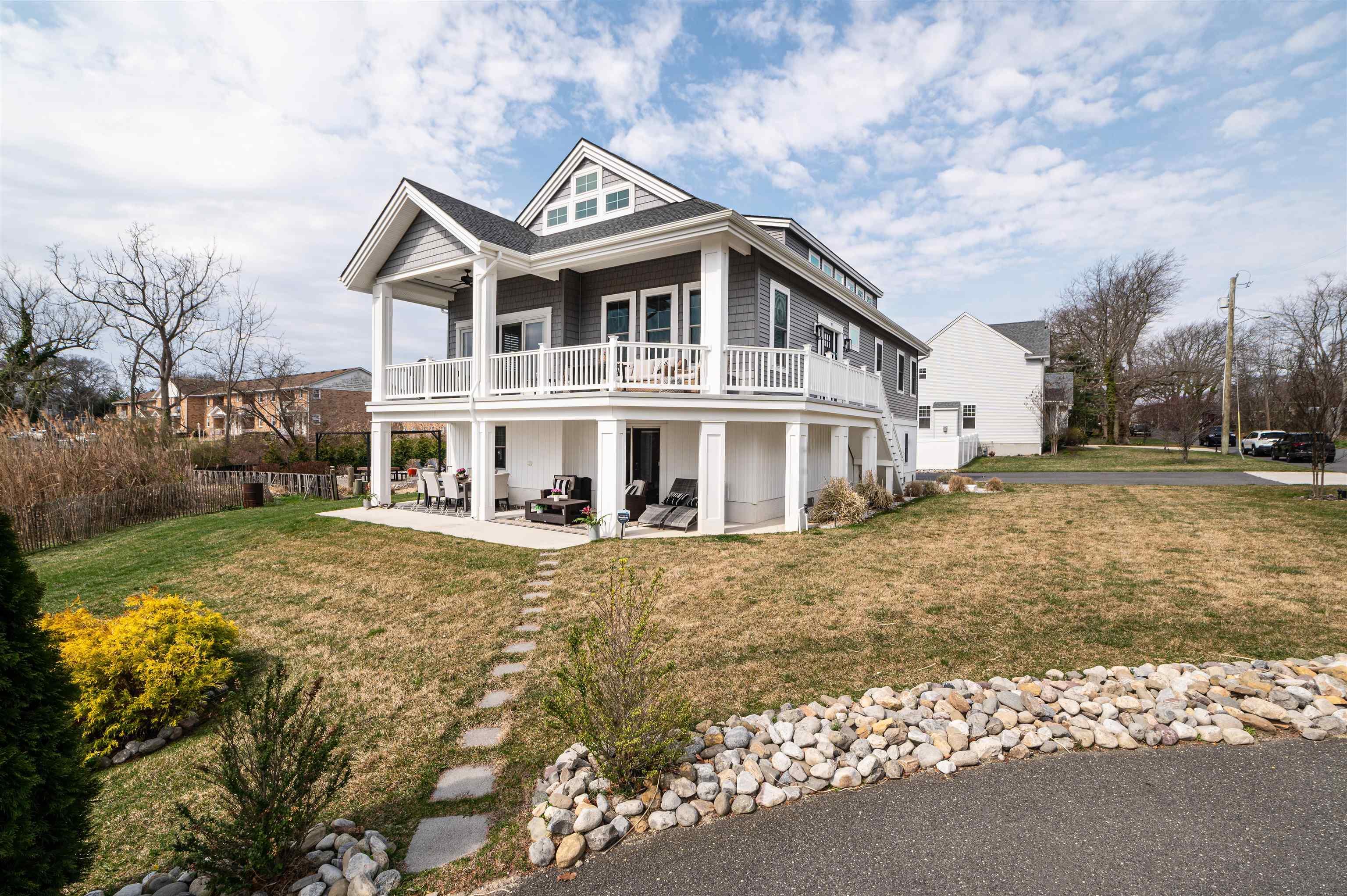  19 E Ocean Heights Avenue - Linwood