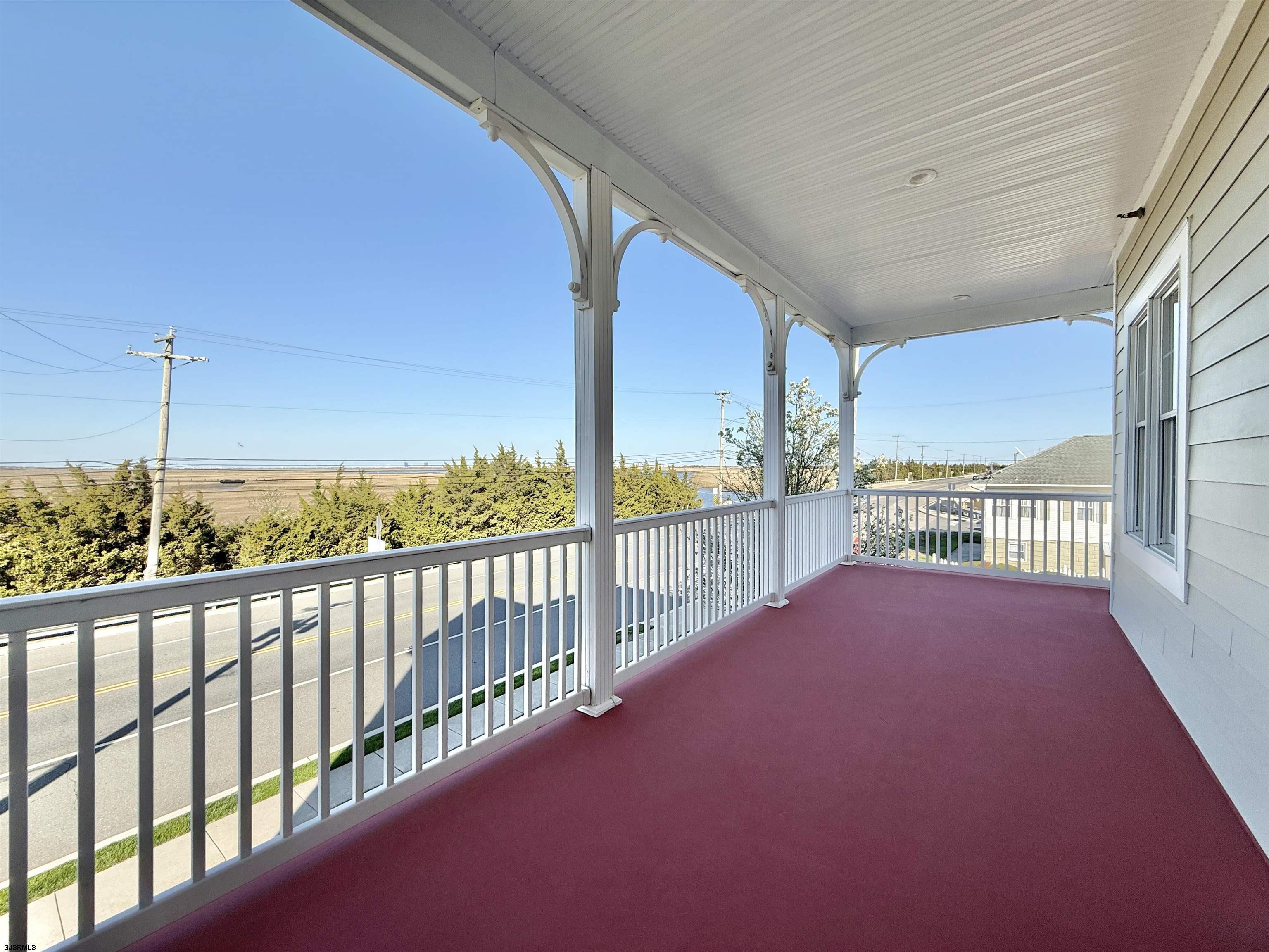 110 E Maryland Avenue