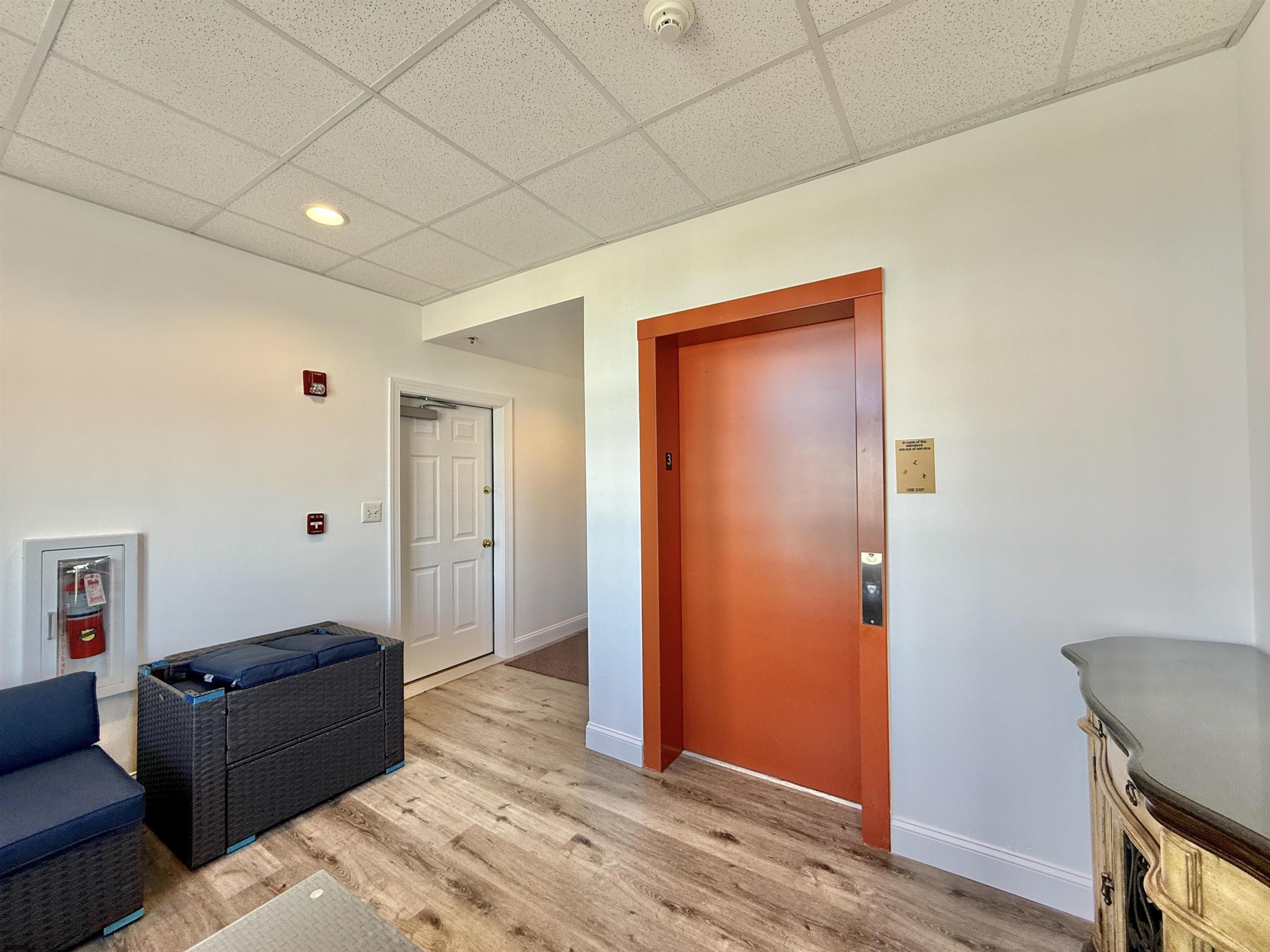 110 E Maryland Avenue