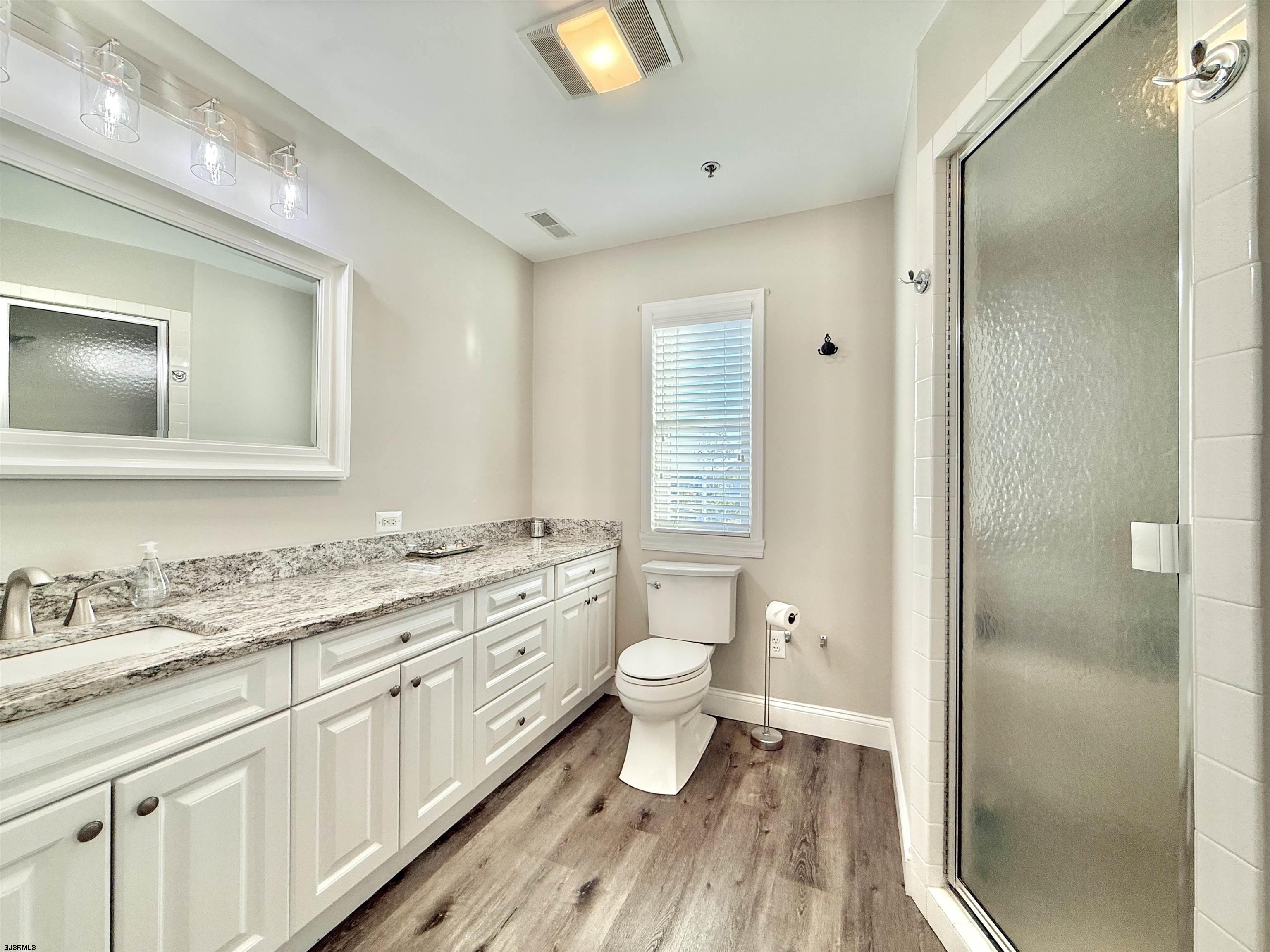 110 E Maryland Avenue