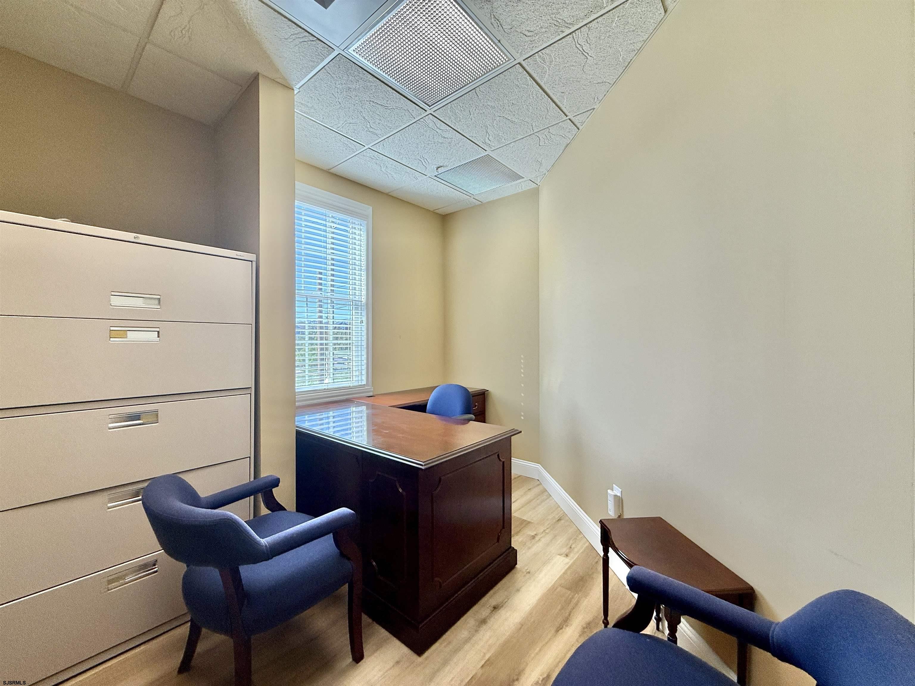 110 E Maryland Avenue