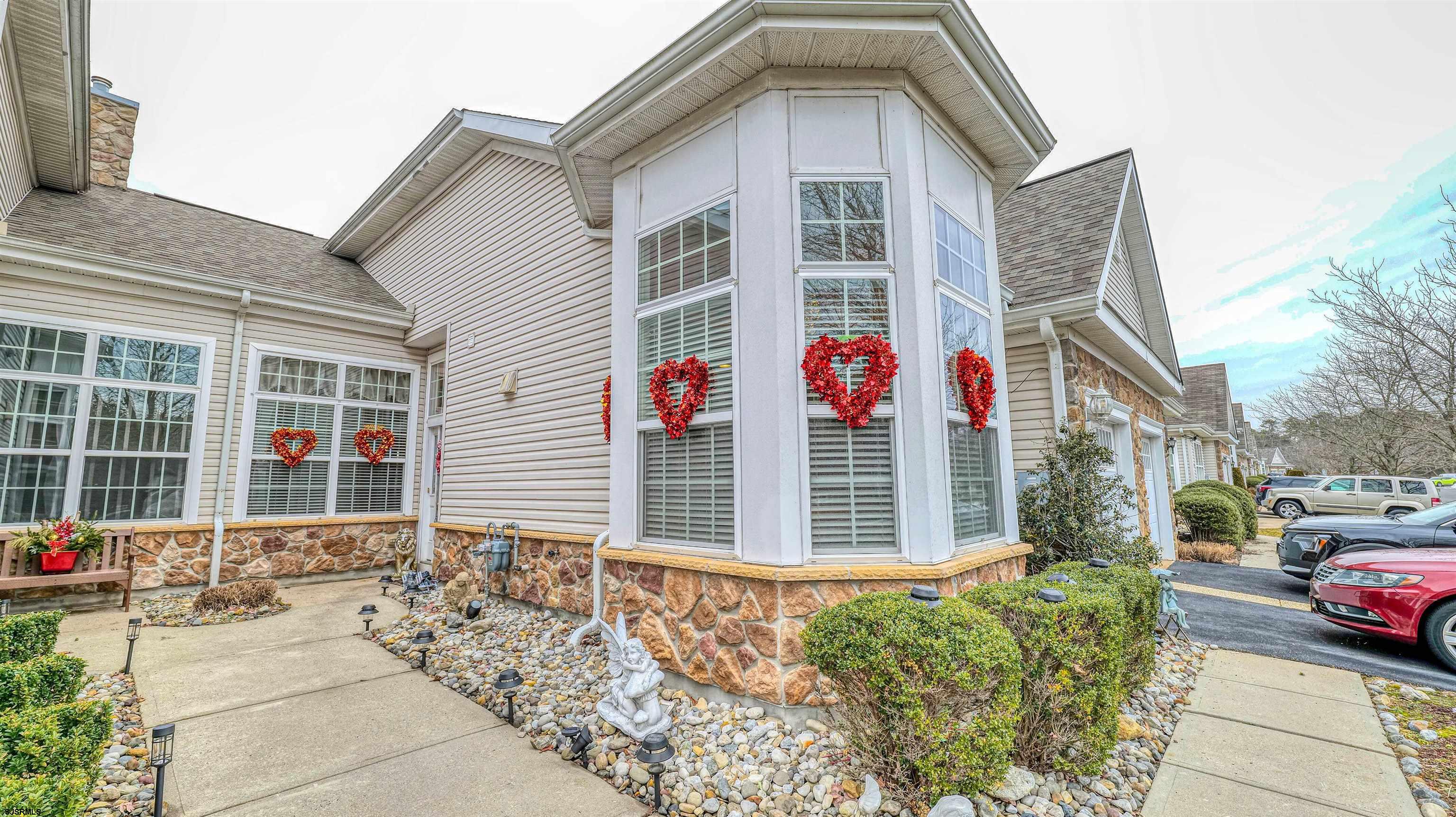 58 Delray Ln - Picture 1