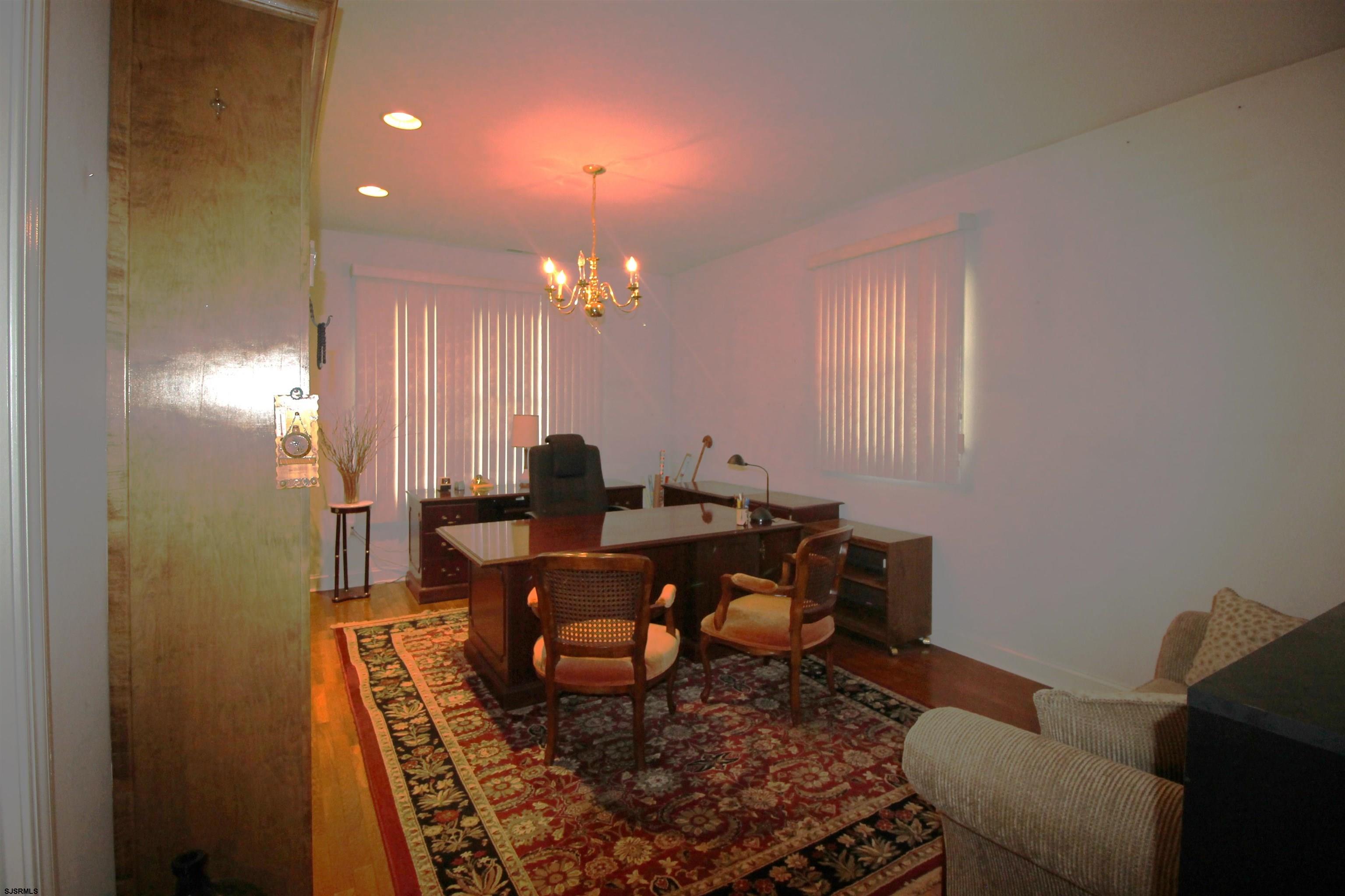 604835 | Photo 28