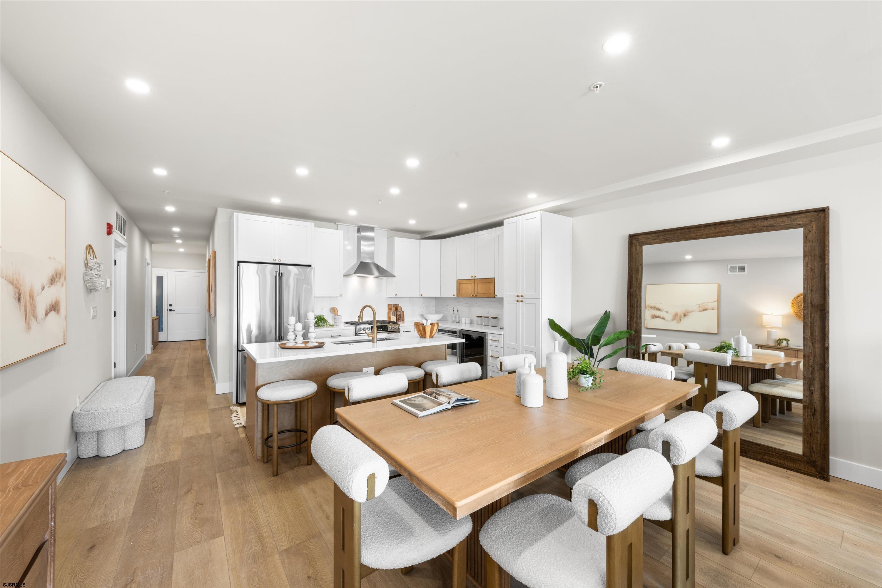 323 E Oak Avenue - Picture 4