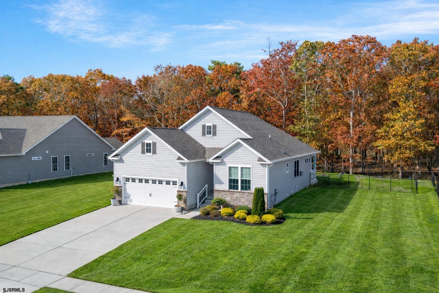 105 Laquinta Dr - Egg Harbor Township