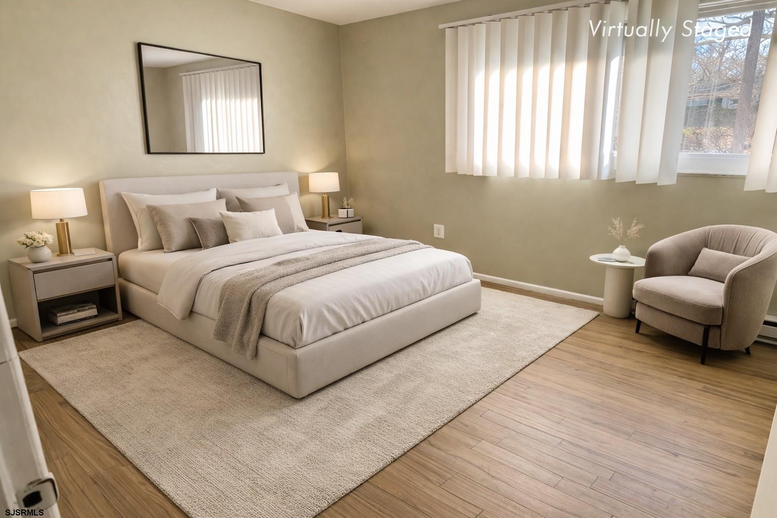 4108 W Adams Cir - Picture 2