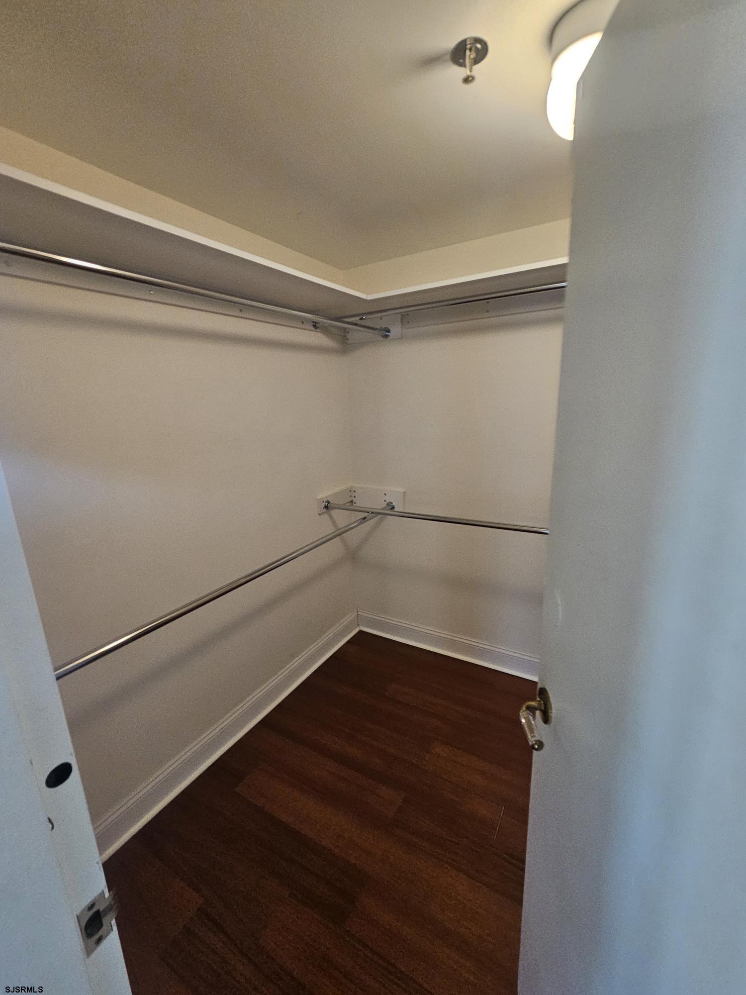 605122 | Photo 32