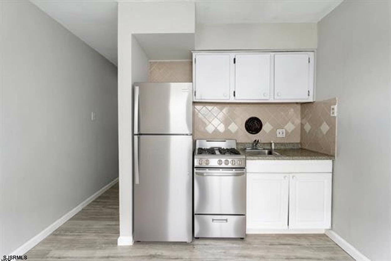 3801 Boardwalk - Picture 3