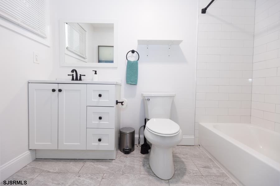 110 W Buttercup Road