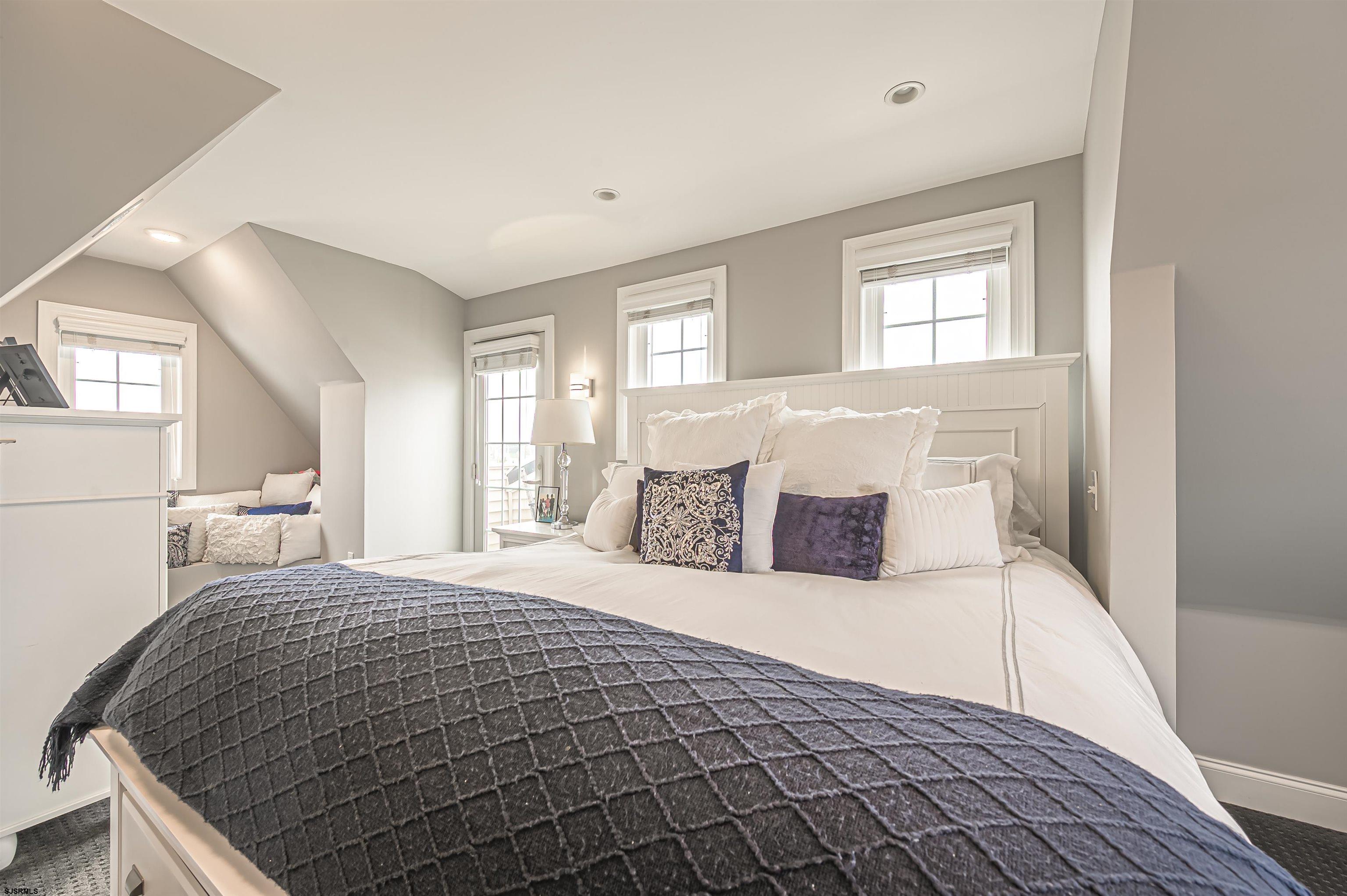 1341 Pleasure Avenue