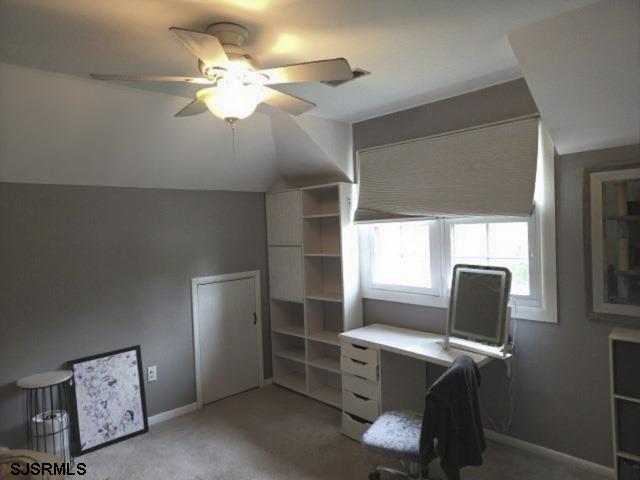 110 E LakeView Dr - Picture 3