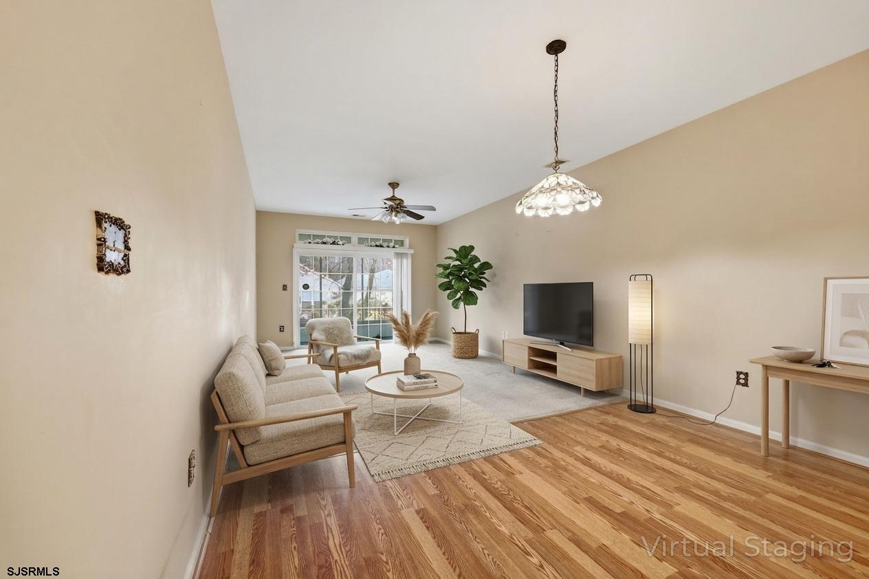 127 Dover Ct - Picture 3