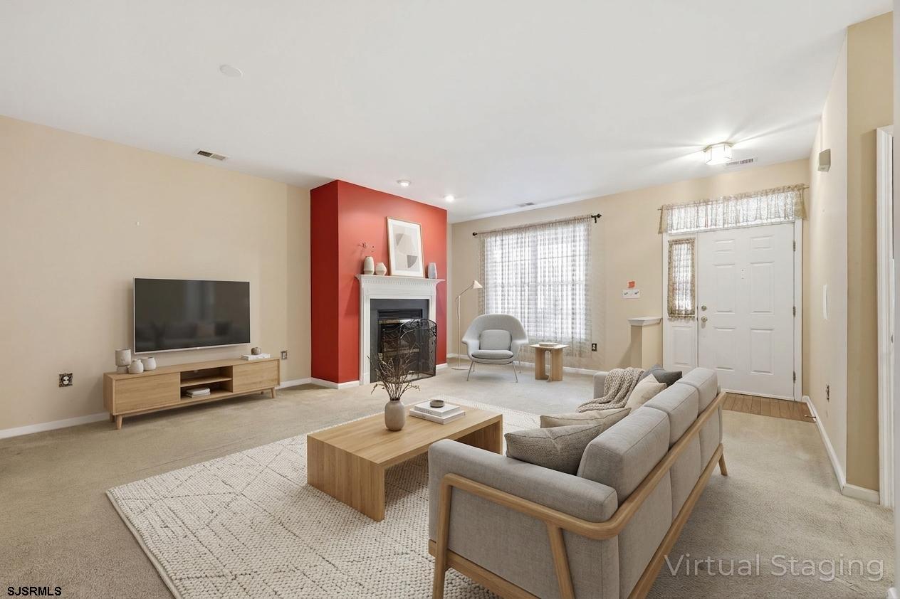 127 Dover Ct - Picture 4