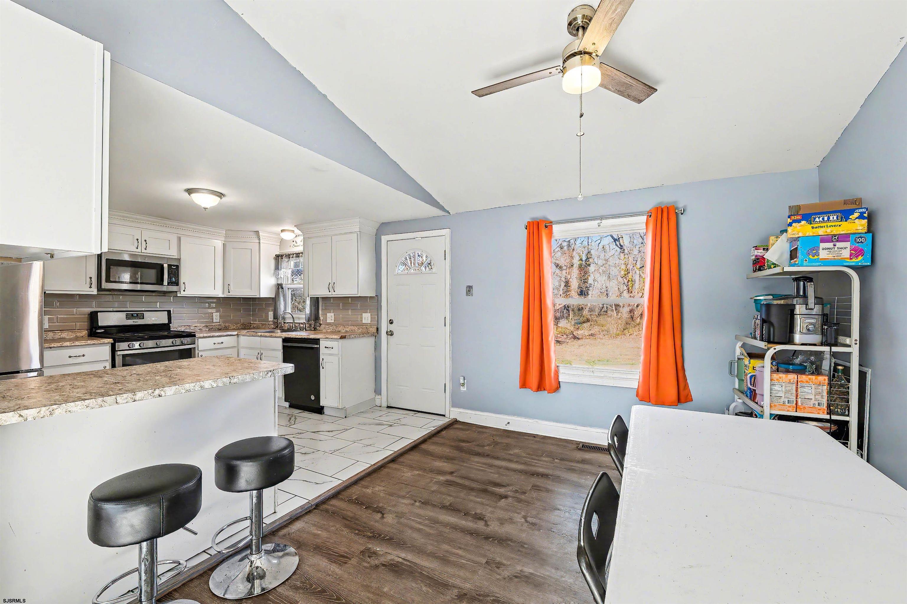 804 Fernwood Avenue - Picture 4