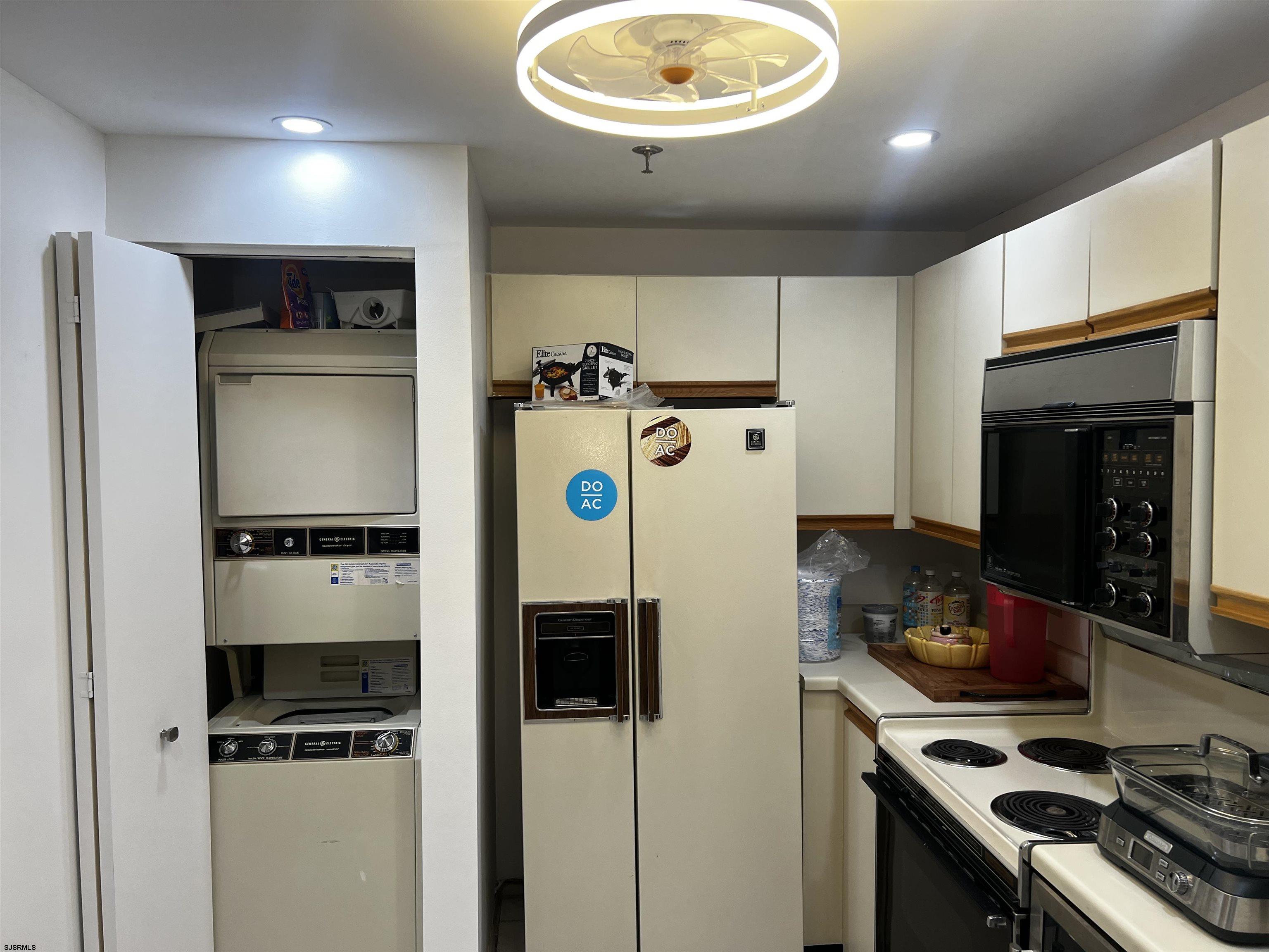 3101 Boardwalk - Picture 2