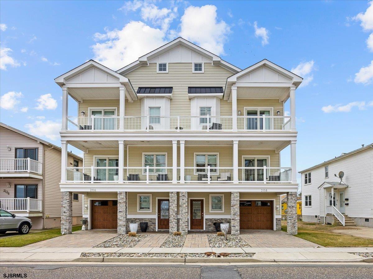 208 N Surrey Avenue - Ventnor Heights