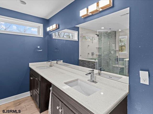 29 Buckingham Dr